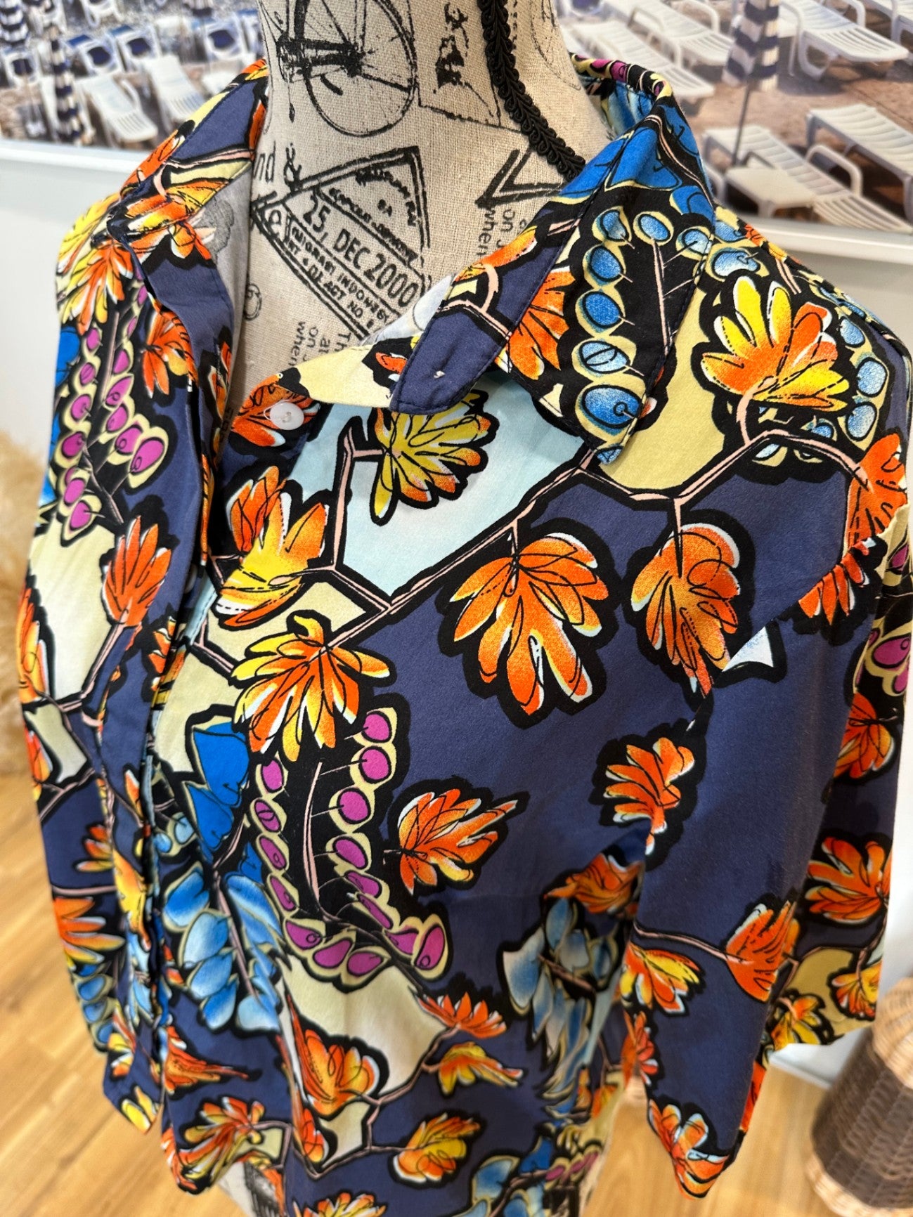 Hawaiian Shirt - Medium