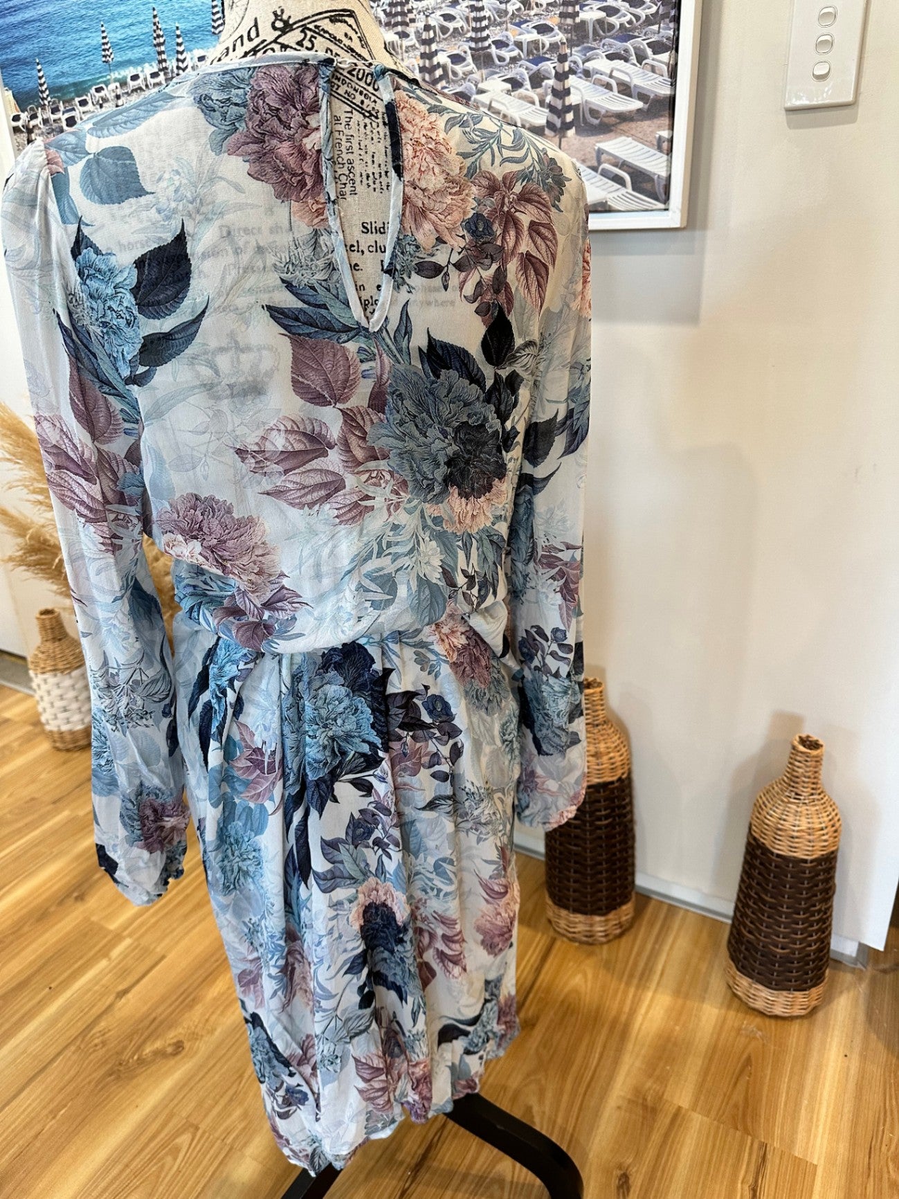 [SALE} Decjuba Dress 10 Pale Blue & Florals