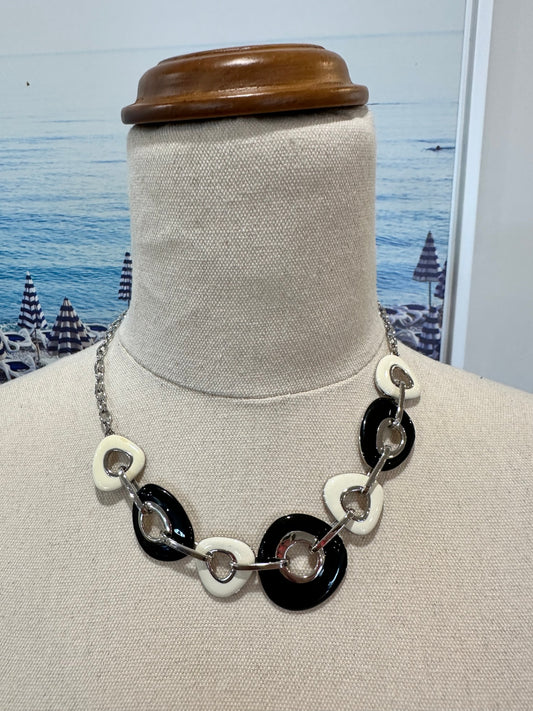 Jewelry set Black and white