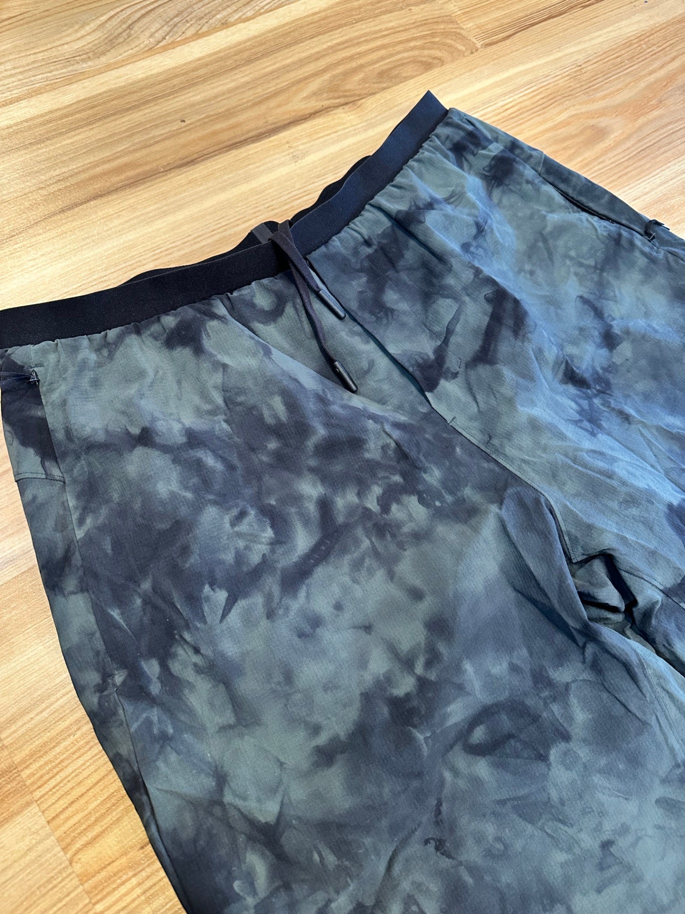 Lululemon Pants Large Gray