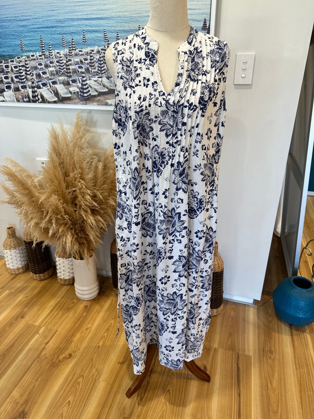 Kaleidoscopy by Ezibuy Dress Medium / Large - 55% linen