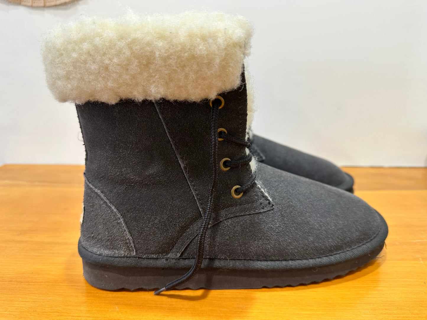 Ugg Boots 8 Grey