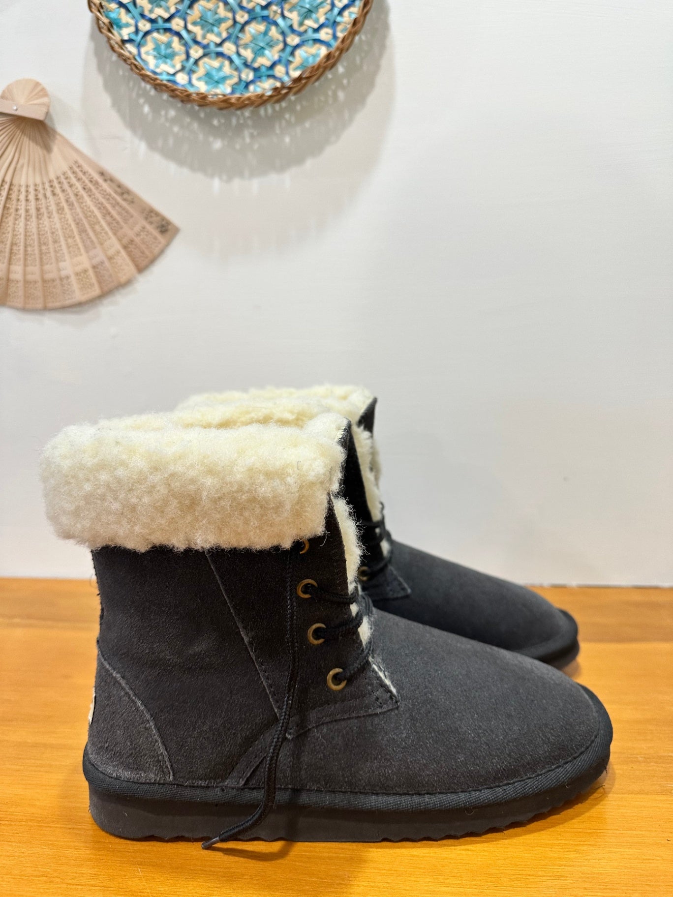 Ugg Boots 8 Grey