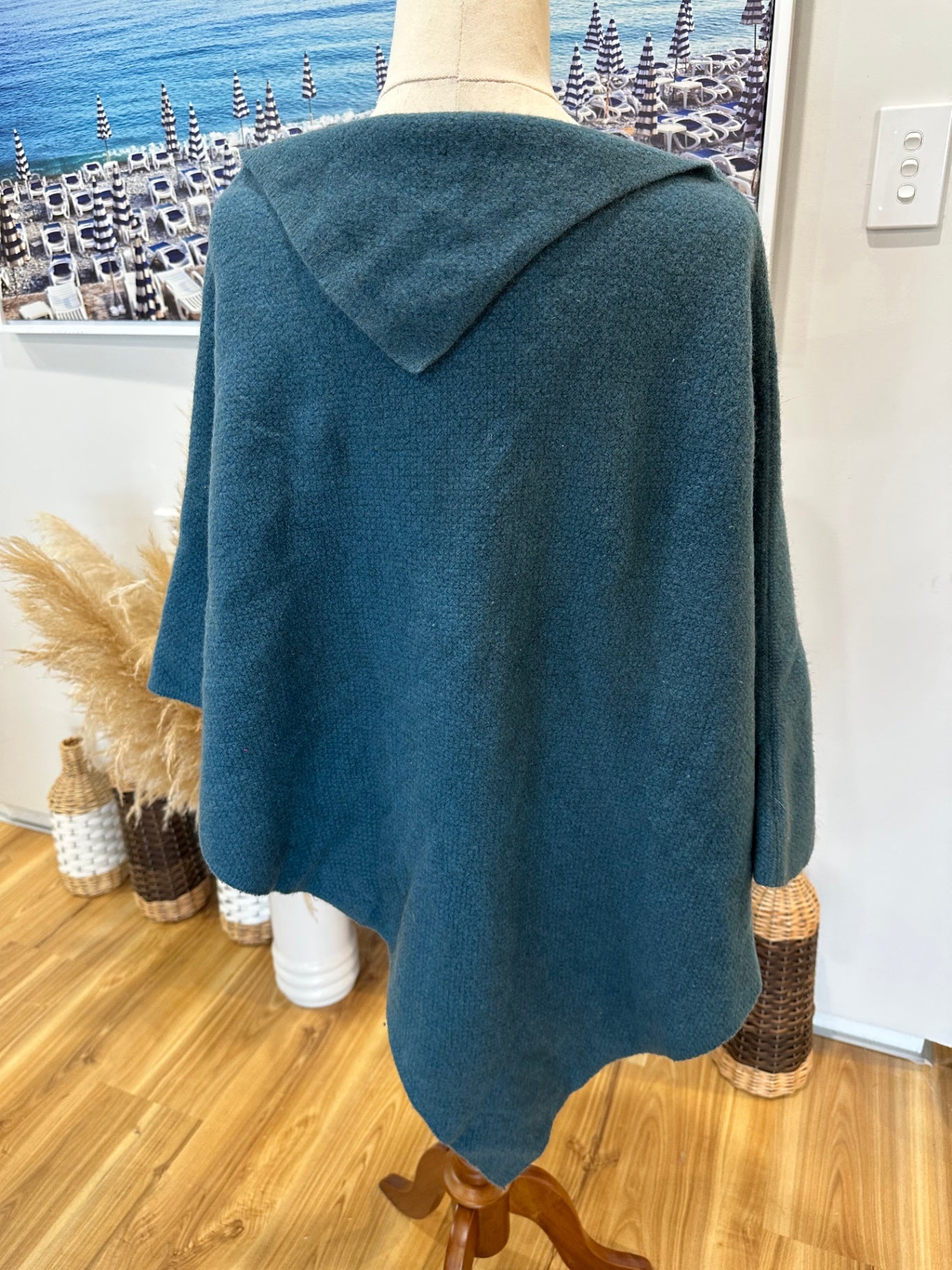 Waimate - Made in New Zealand - Poncho - One Size - 40% possum, 50% merino