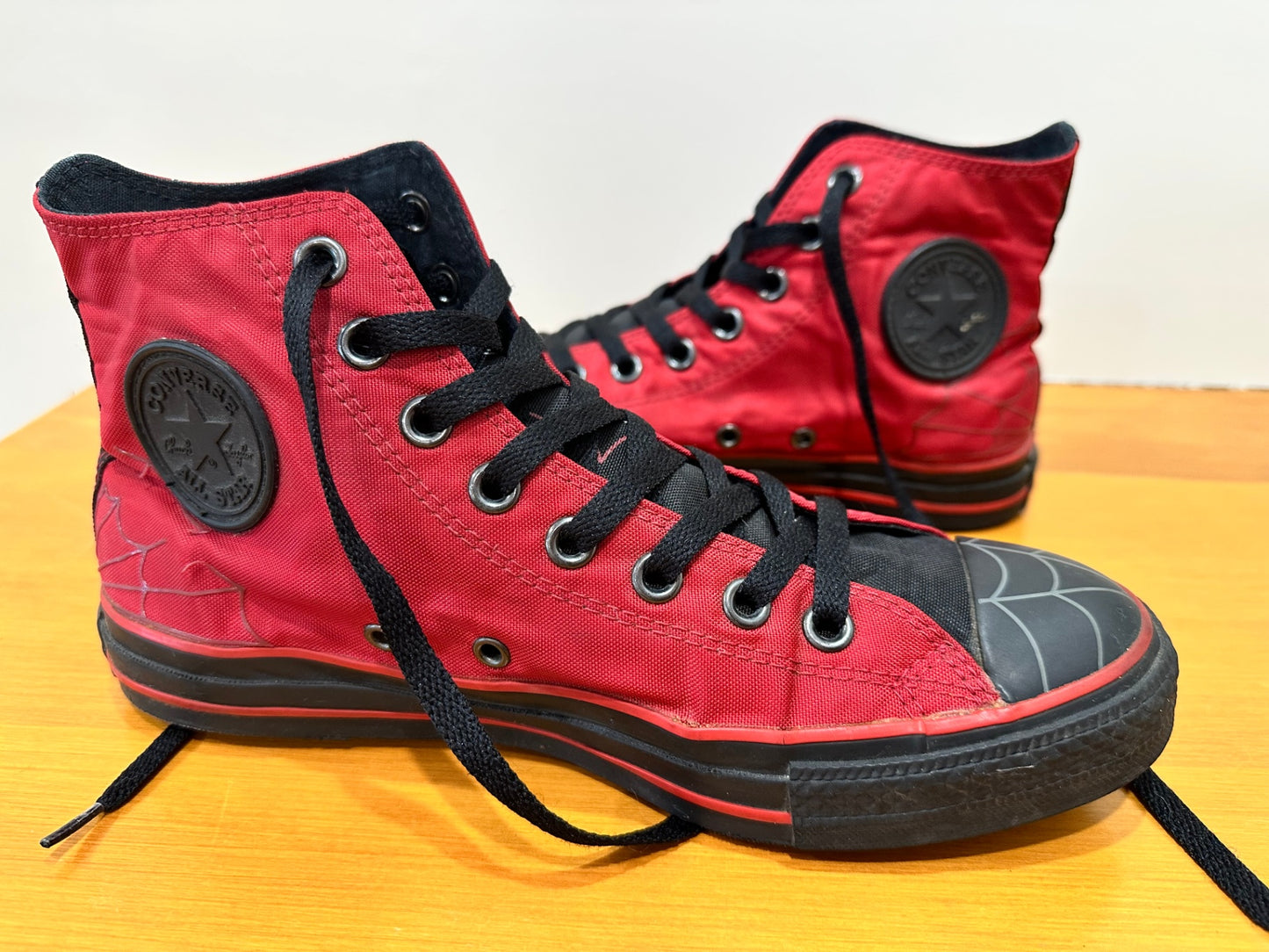 Converse Sneakers - Ladies 9 - Spiderman