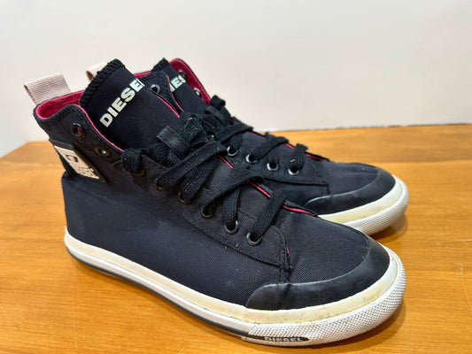 DIESEL Boots Black with pink accents - size 7.5