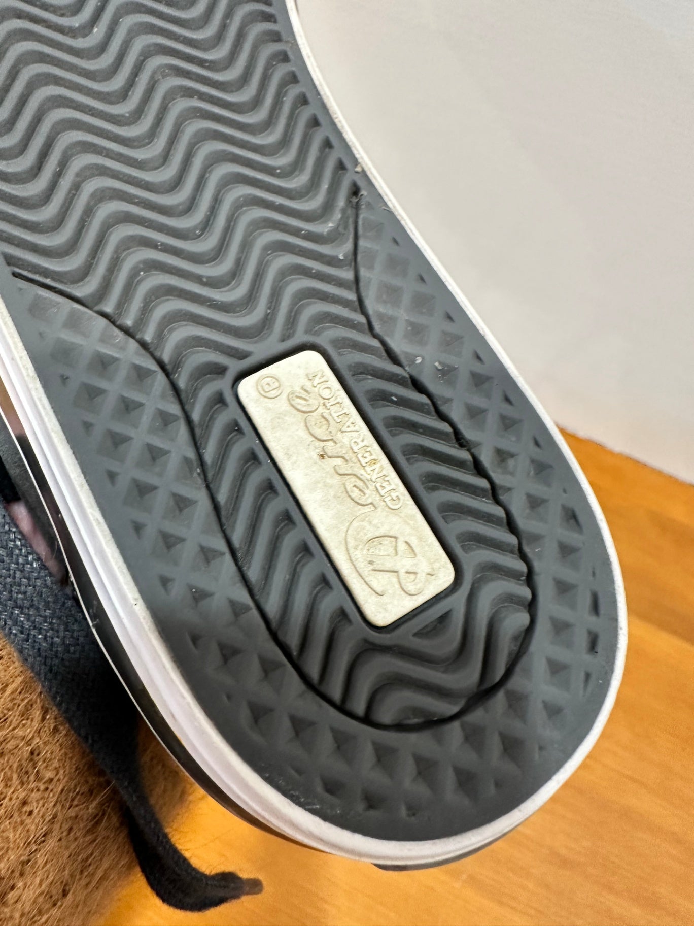 Deuce Sneakers 39 Grey