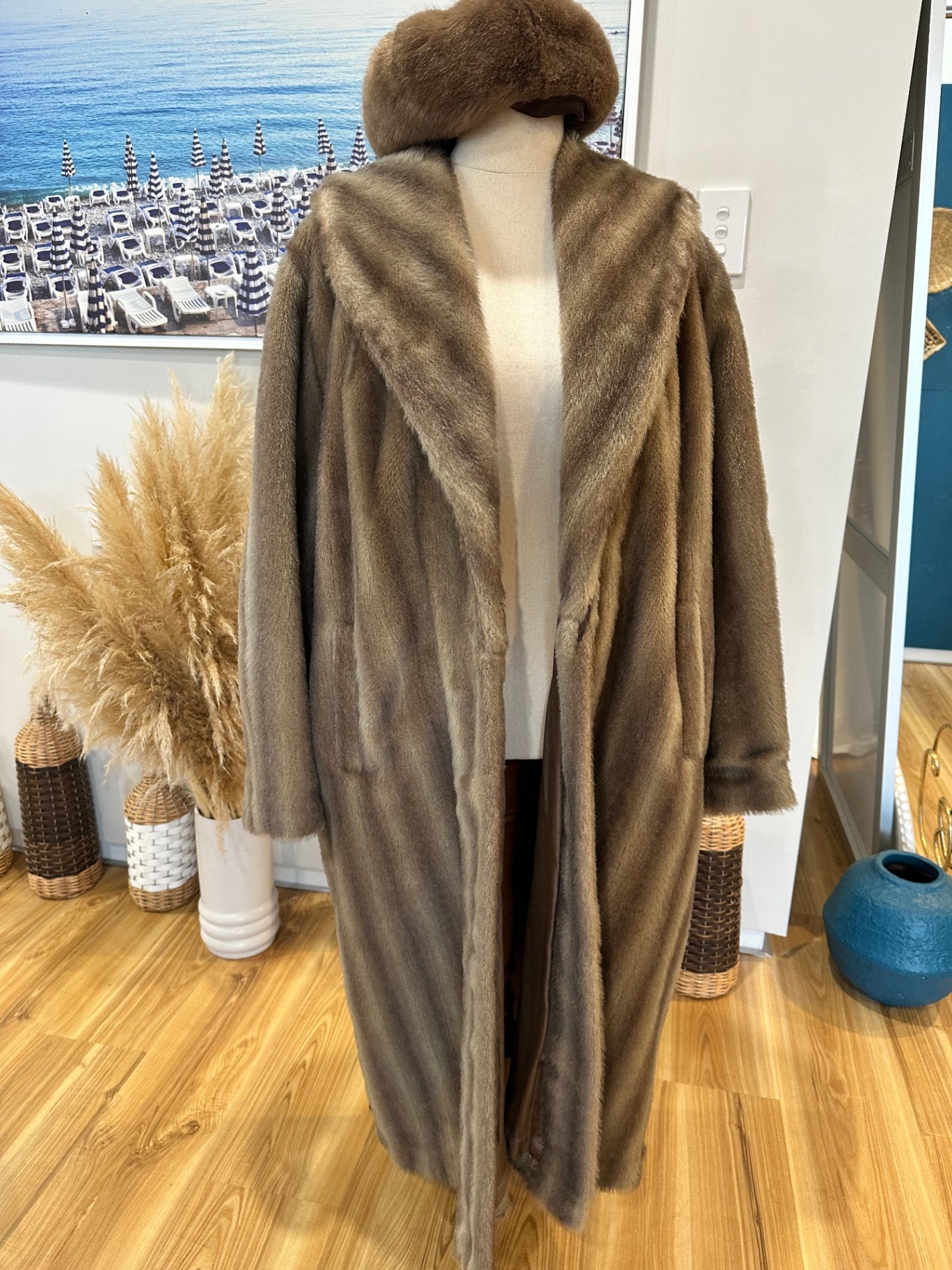Vintage Faux Fur Coat w matching hat - Large