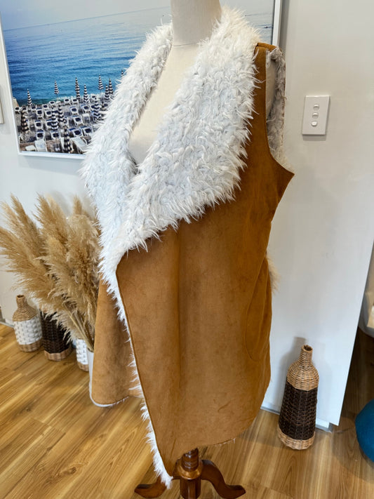 Some Days Lovin' - Sherpa Longline Vest - Small - Tan and White