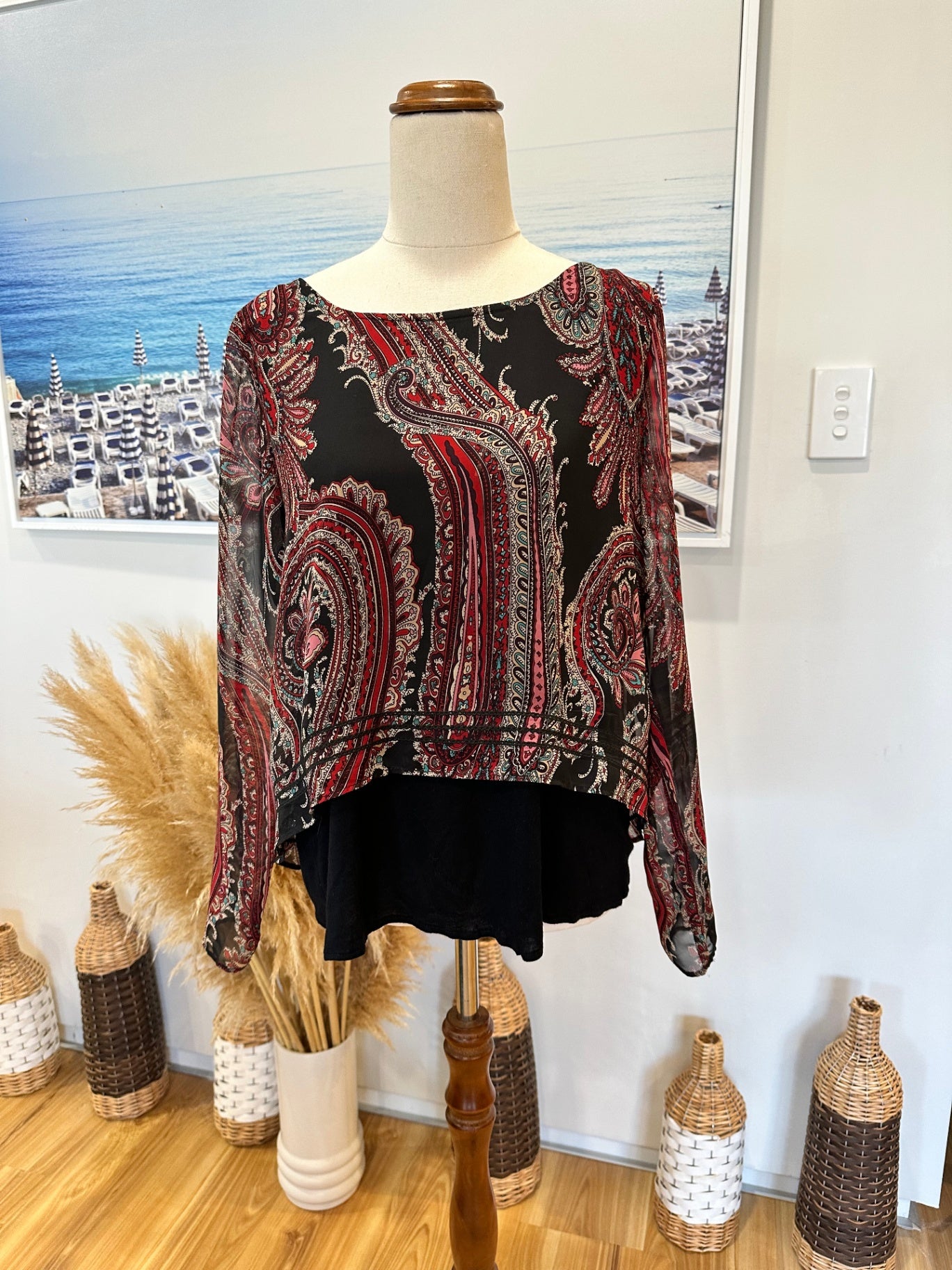 Batwing Blouse - Black w Red Paisley Print - Size 8