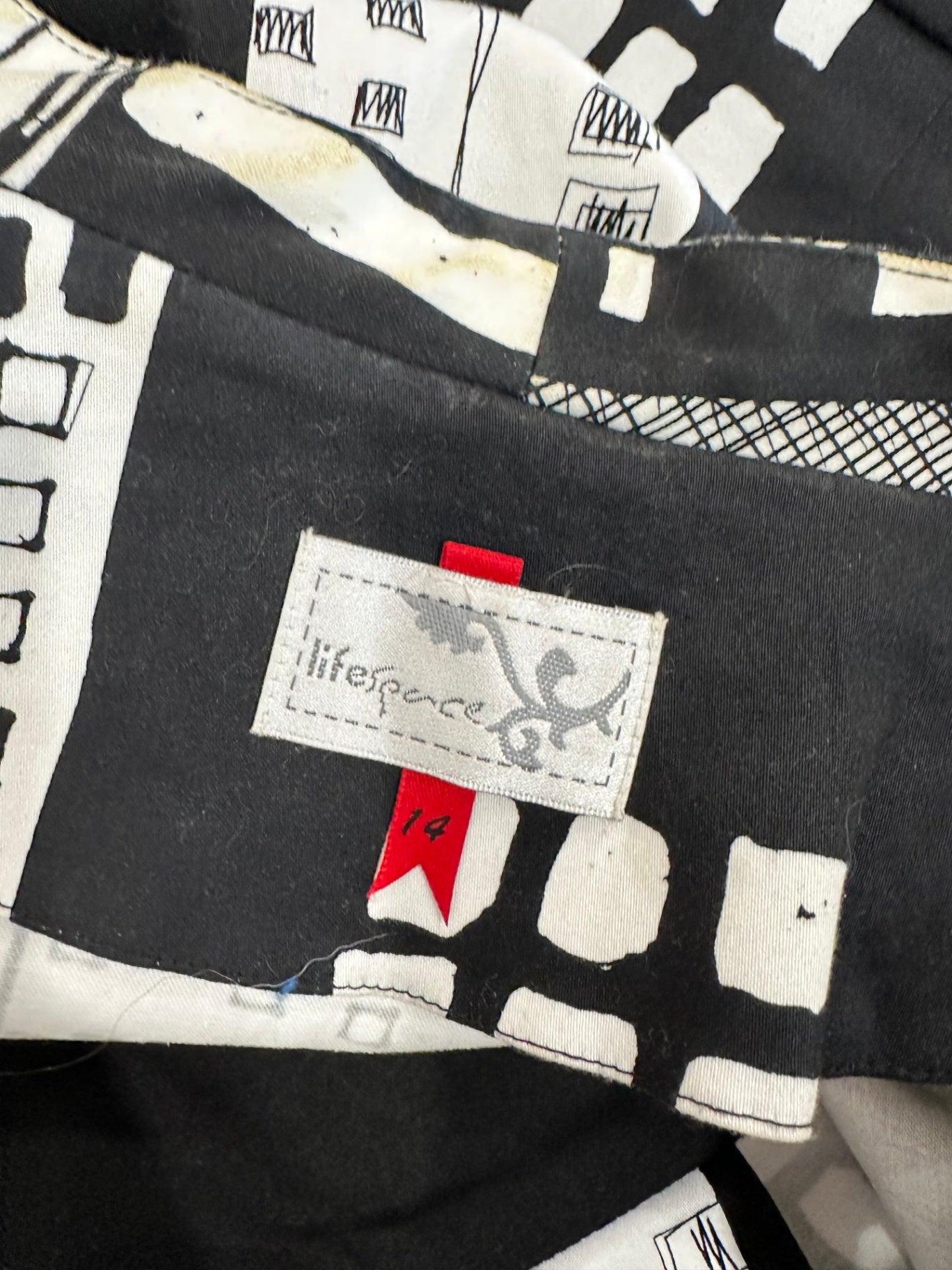 Lifespace Blazer - 3/4 sleeves - Size 14 - Black and White - Some staining at collar