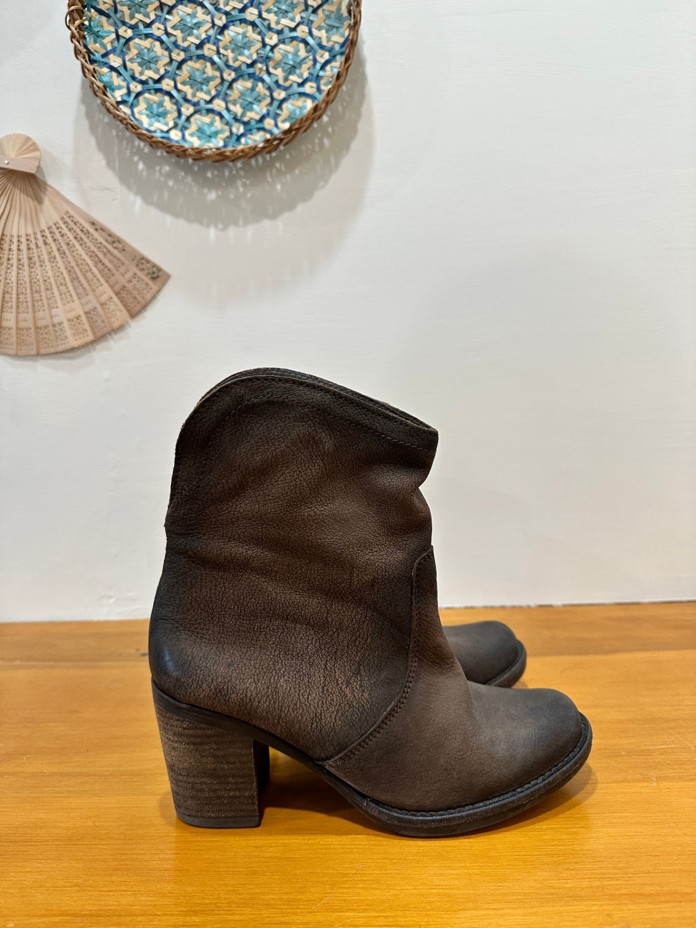 EOS - Leather Ankle Boots Brown - Size 38