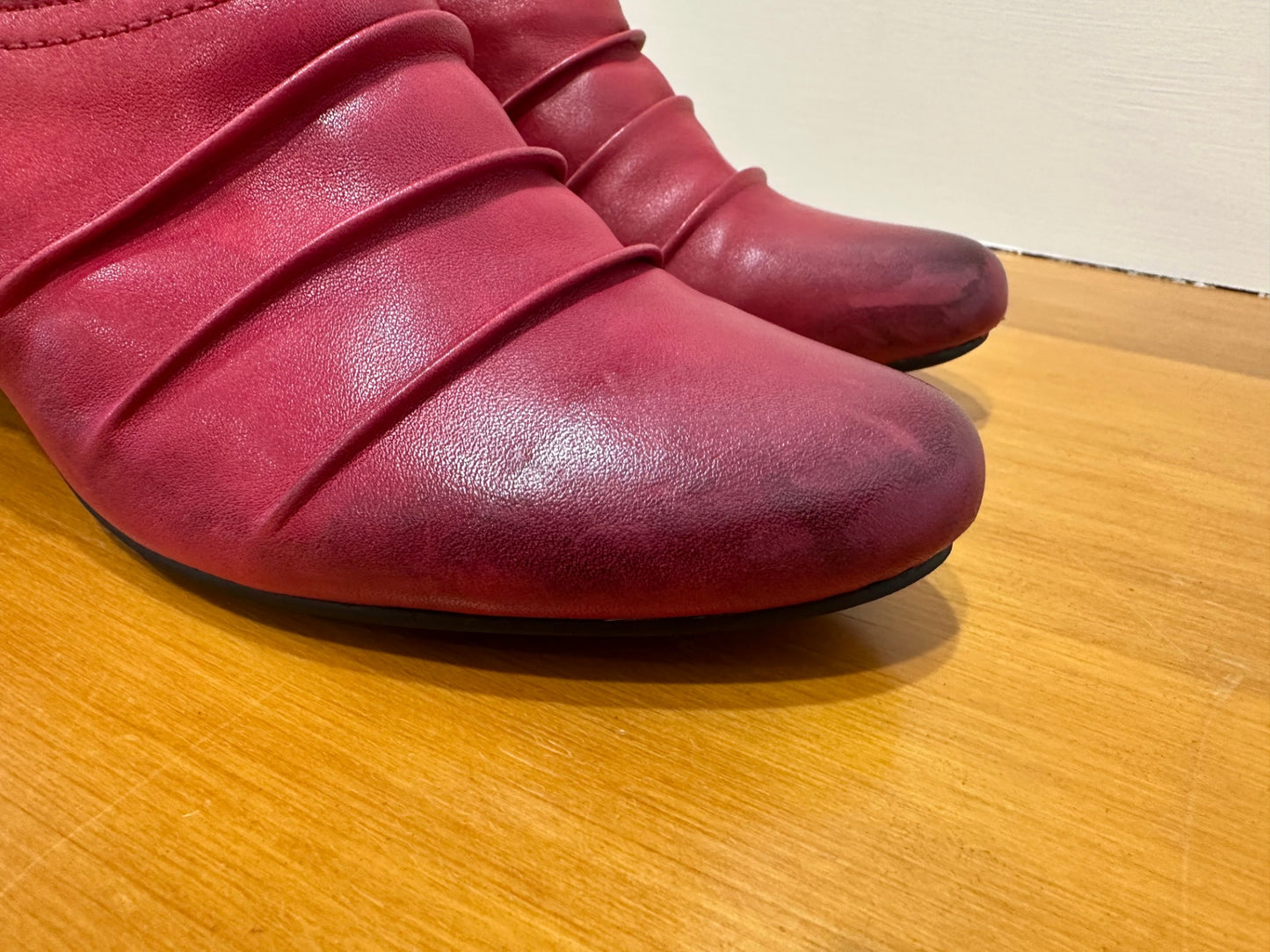 Boston Belle - Ankle Boots - Size 41 - Red