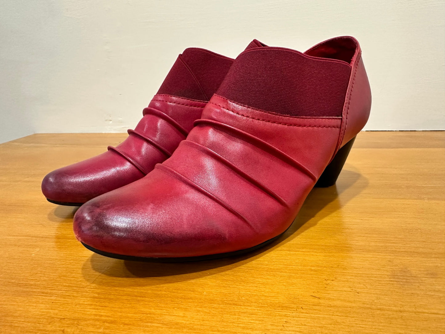 Boston Belle - Ankle Boots - Size 41 - Red