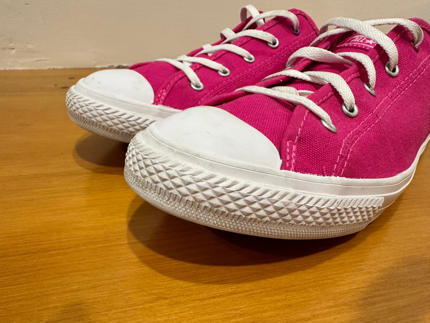 Converse Sneakers - Size 39 - Hot Pink