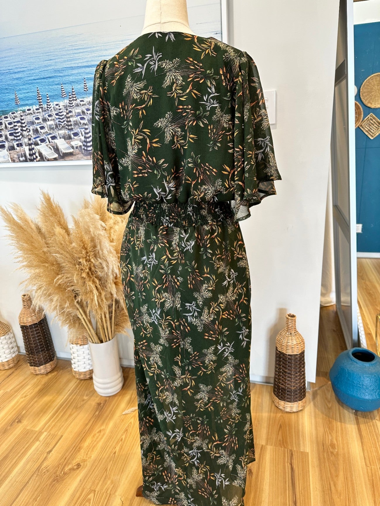 Drama The Label - Dress - Size 12 - Dark green with multicolored floral print
