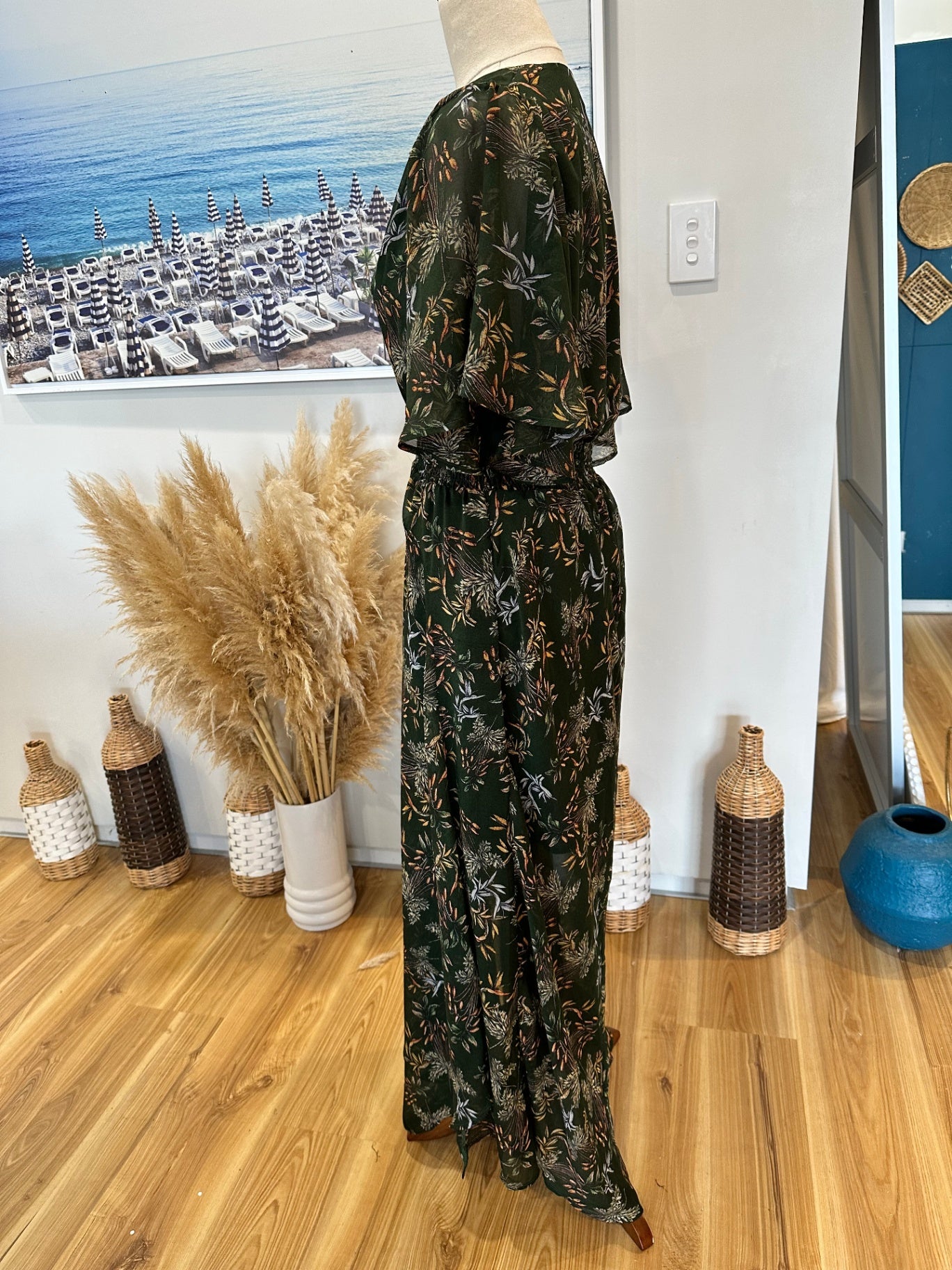 Drama The Label - Dress - Size 12 - Dark green with multicolored floral print