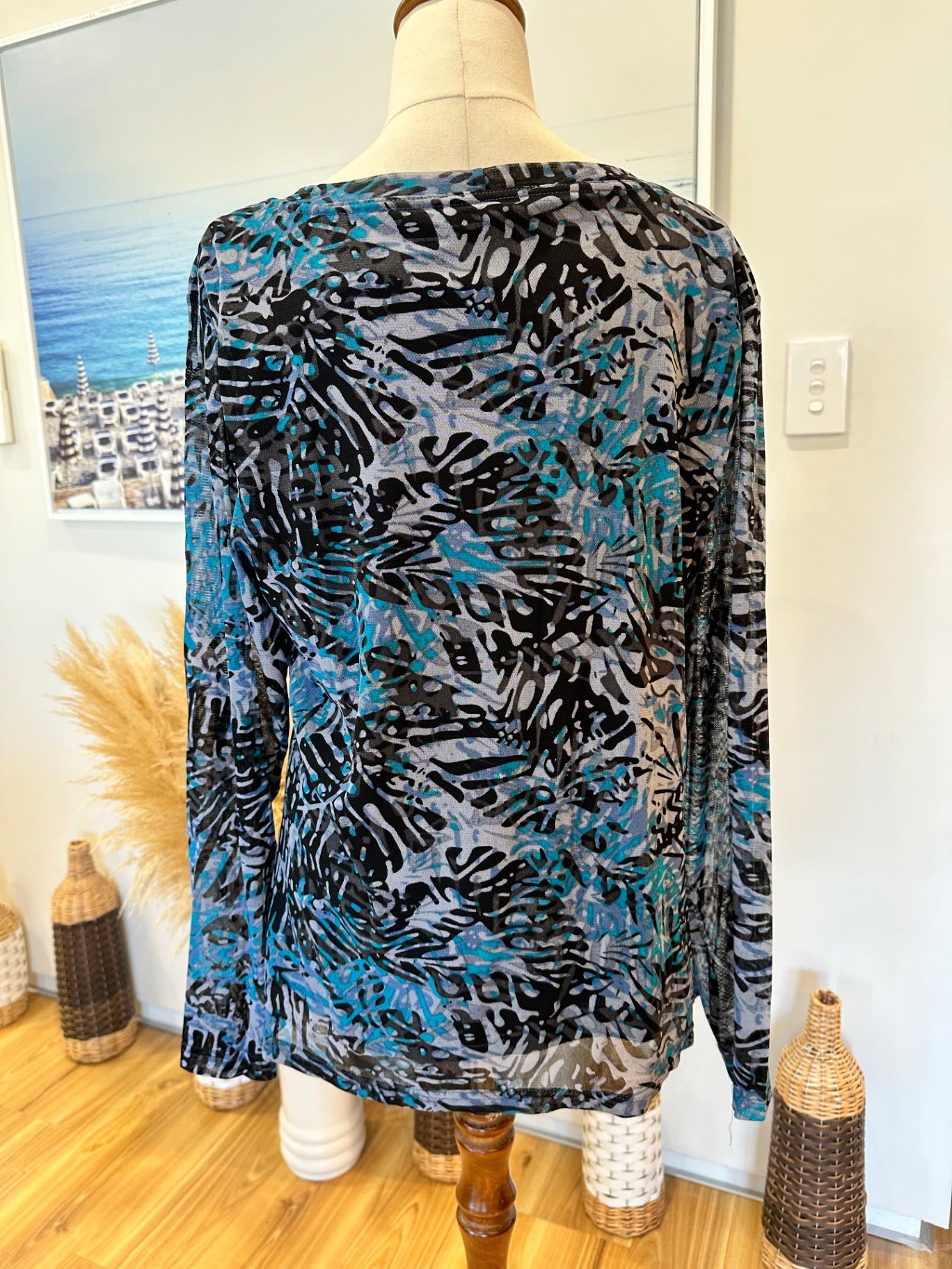 Top Extra Large Blue, Black, Grey