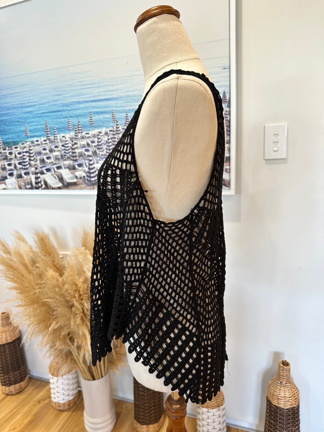 Black Crochet-Style Singlet Top - Size Small / Medium