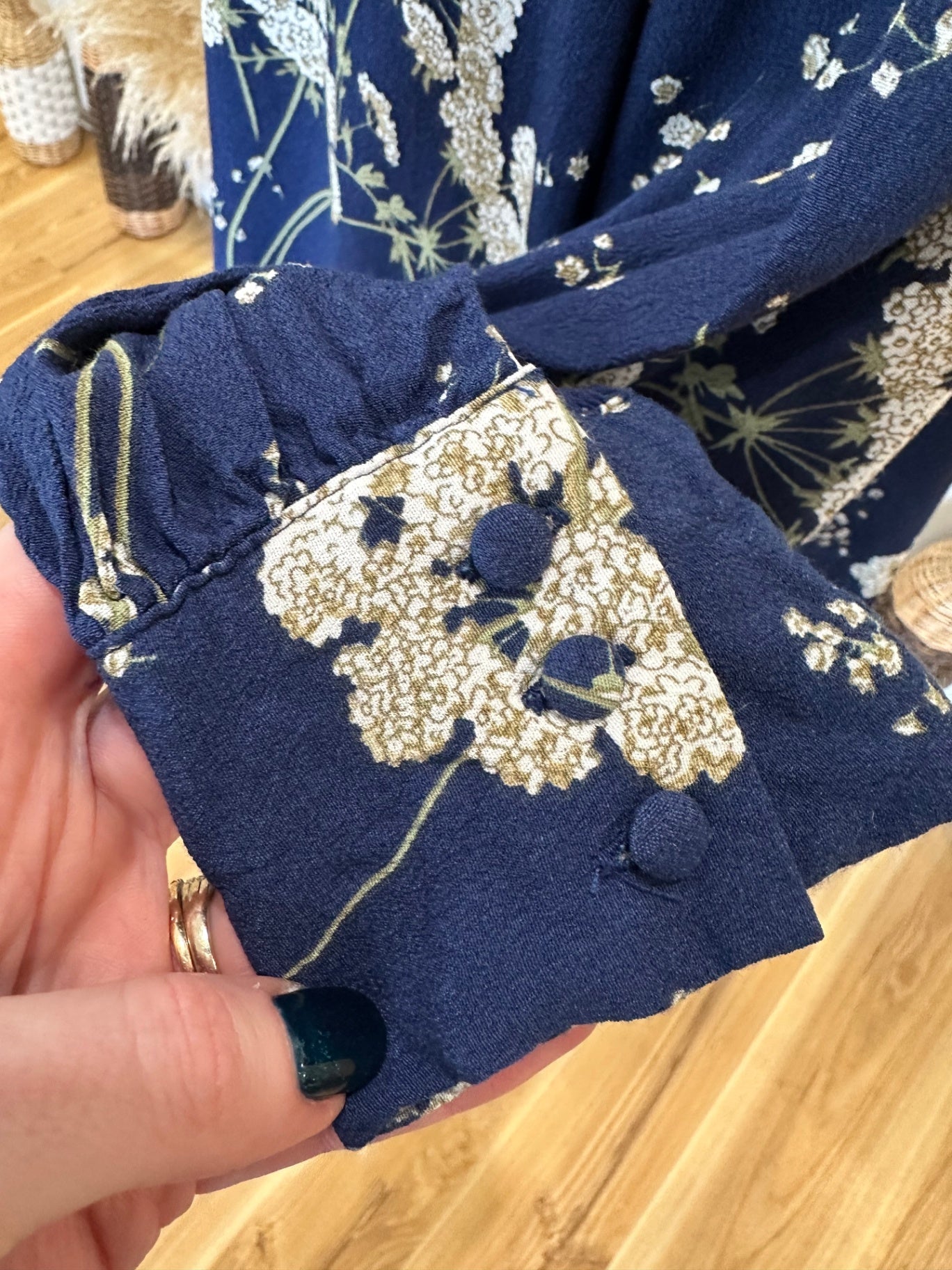 Emerge Blouse - Size 16 - Navy blue with cream floral pattern
