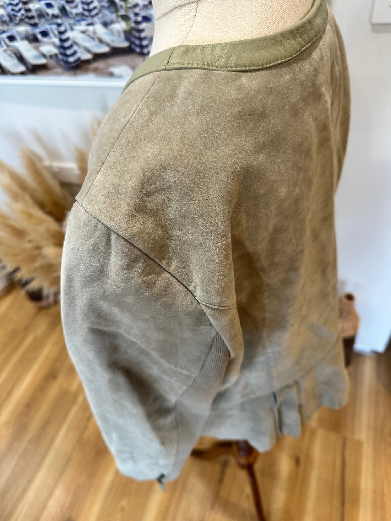Sara - Crop Jacket - Size 16 - Sage Green