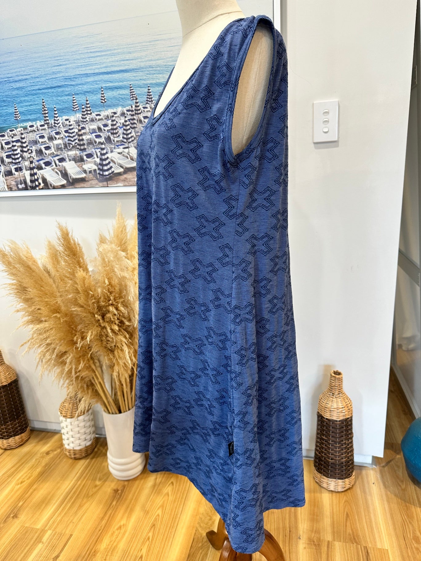 Art Style by Rebecca Herring - Top - Size 16 - Blue - 43% Merino
