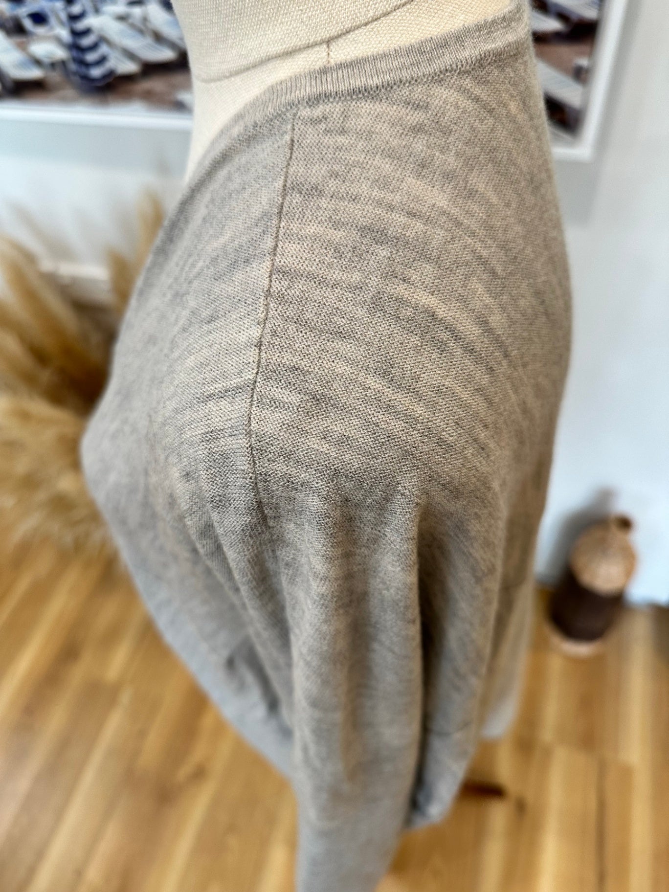 Moochi- Merino Jumper - Medium - Oatmeal