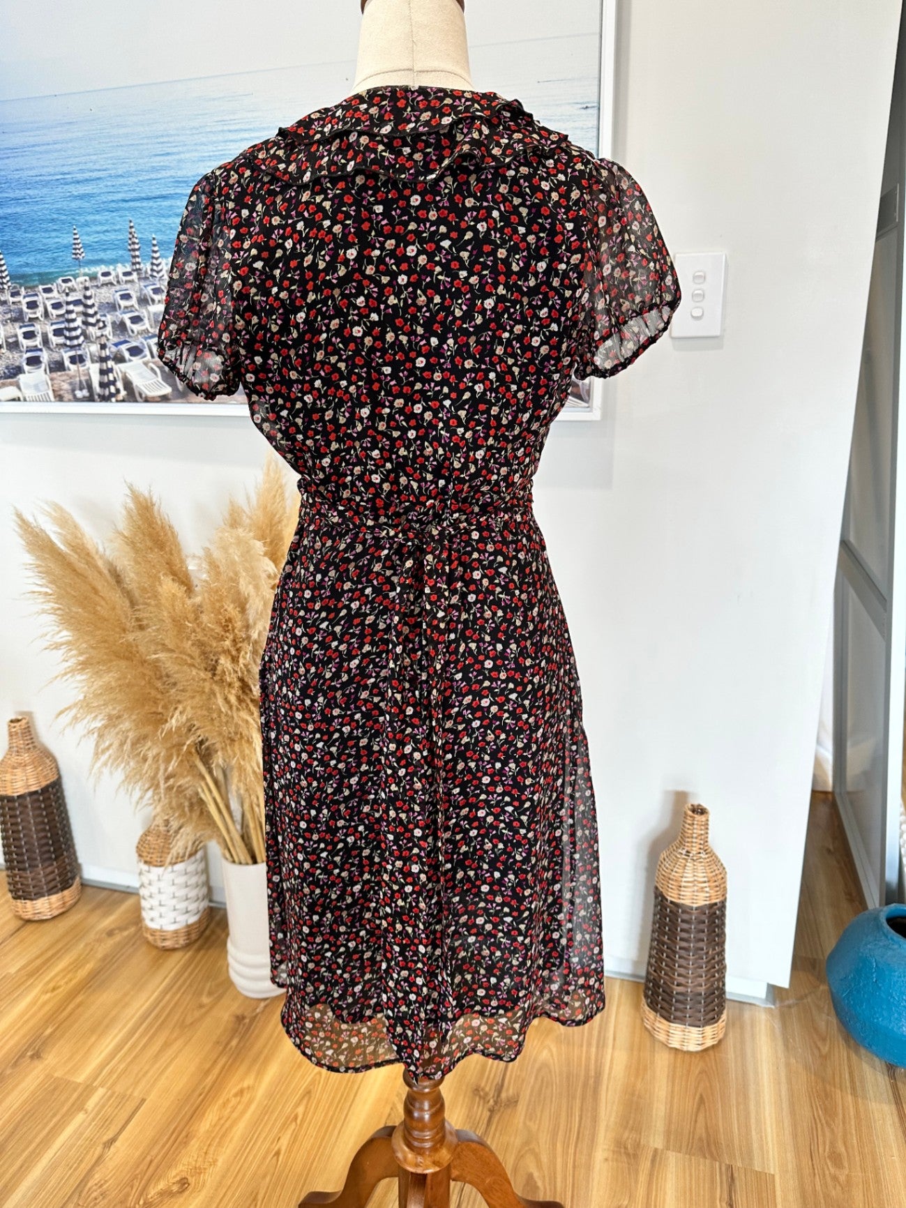 Max Dress - Size 8 - Black with petite flower print