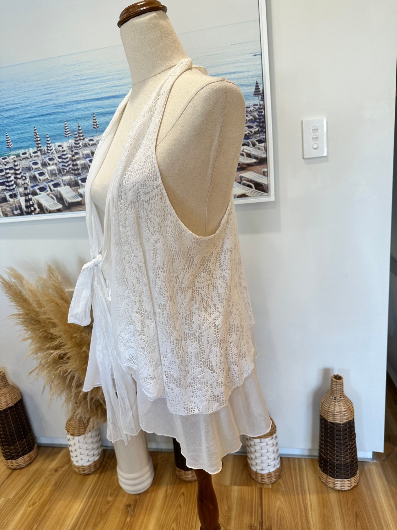 Braez - Lace Vest - Extra Small / Small - White