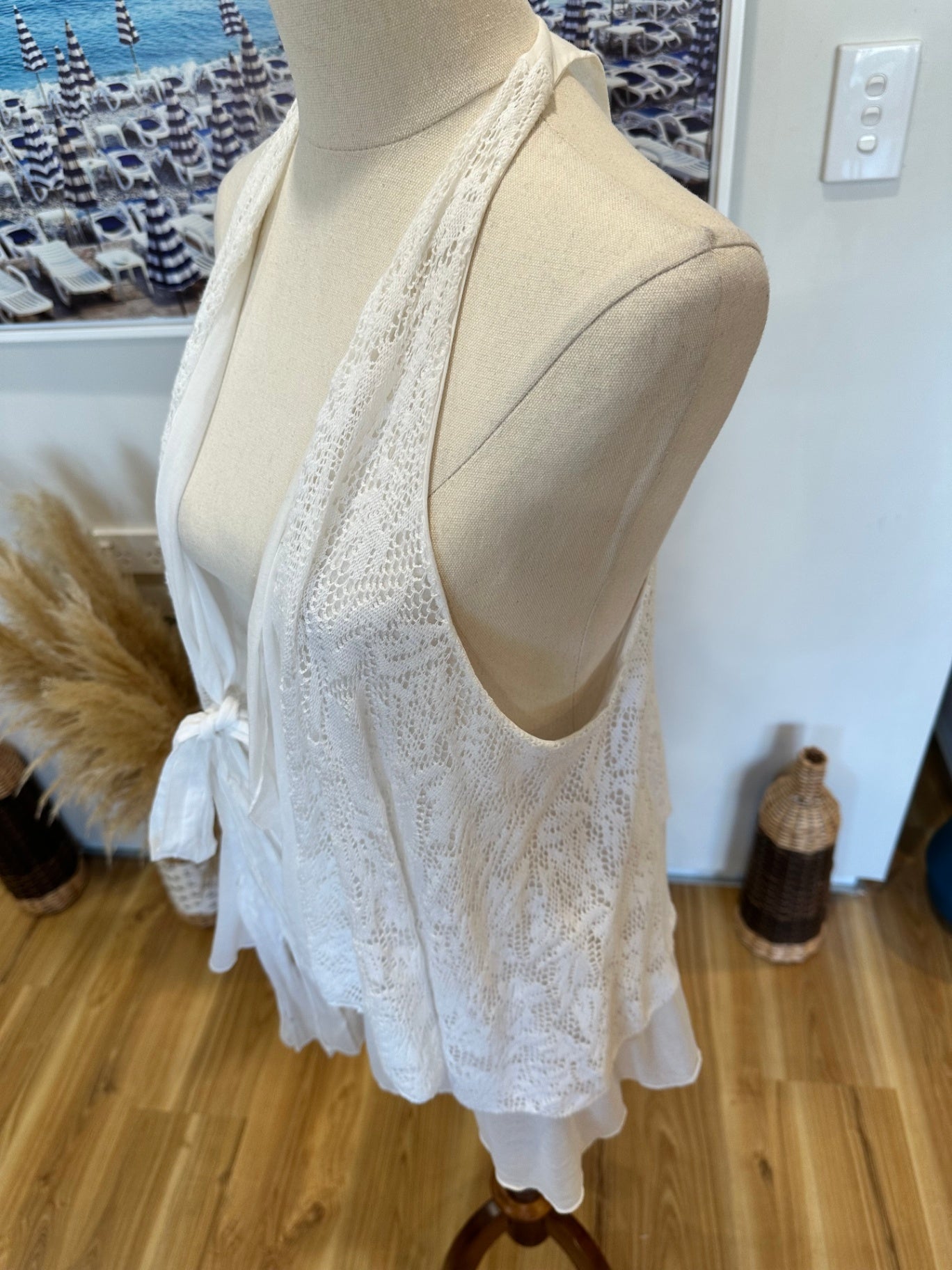 Braez - Lace Vest - Extra Small / Small - White
