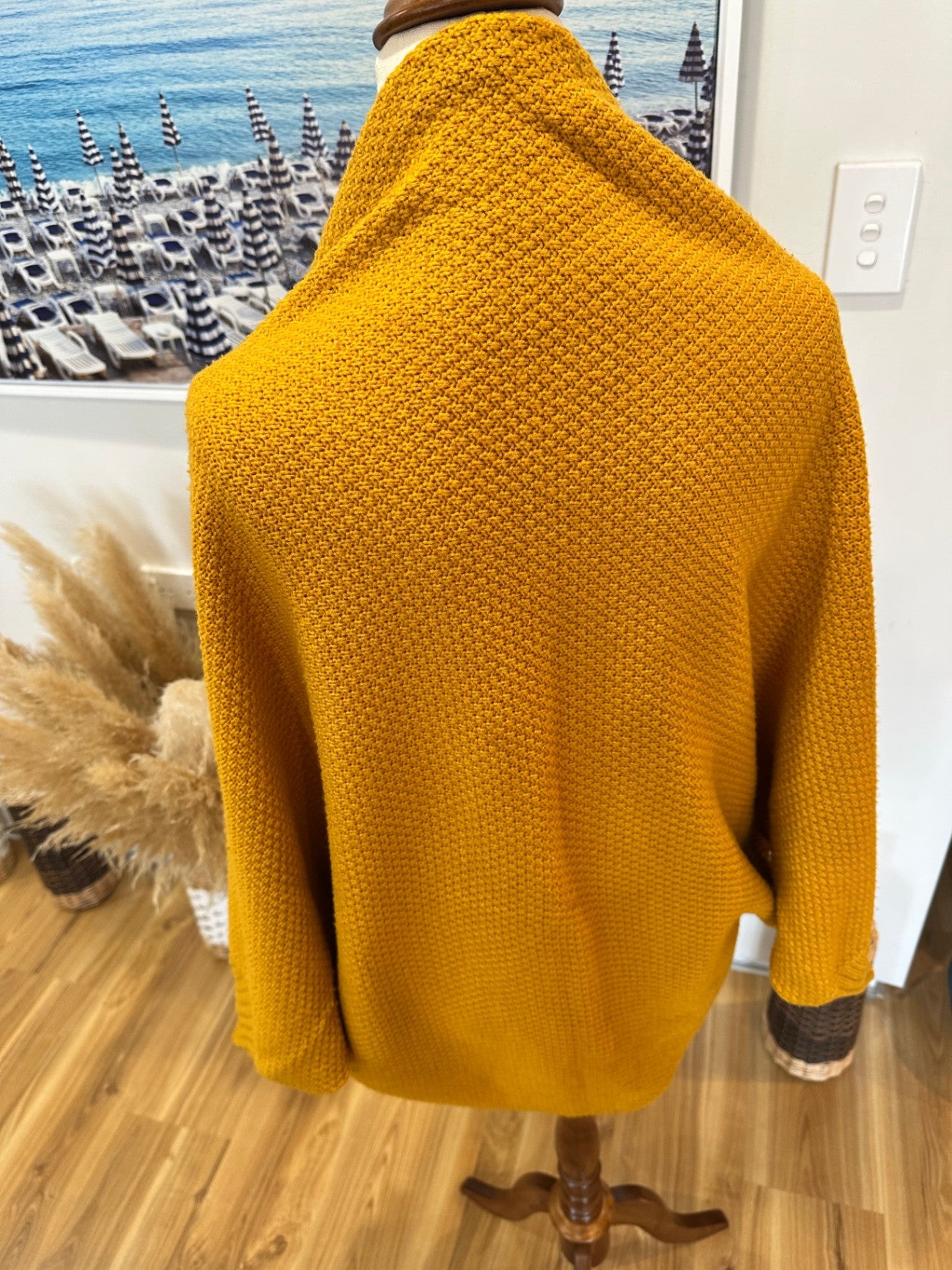 Hello Friday - Cardigan / Shrug - One Size - Mustard yellow (some pilling)