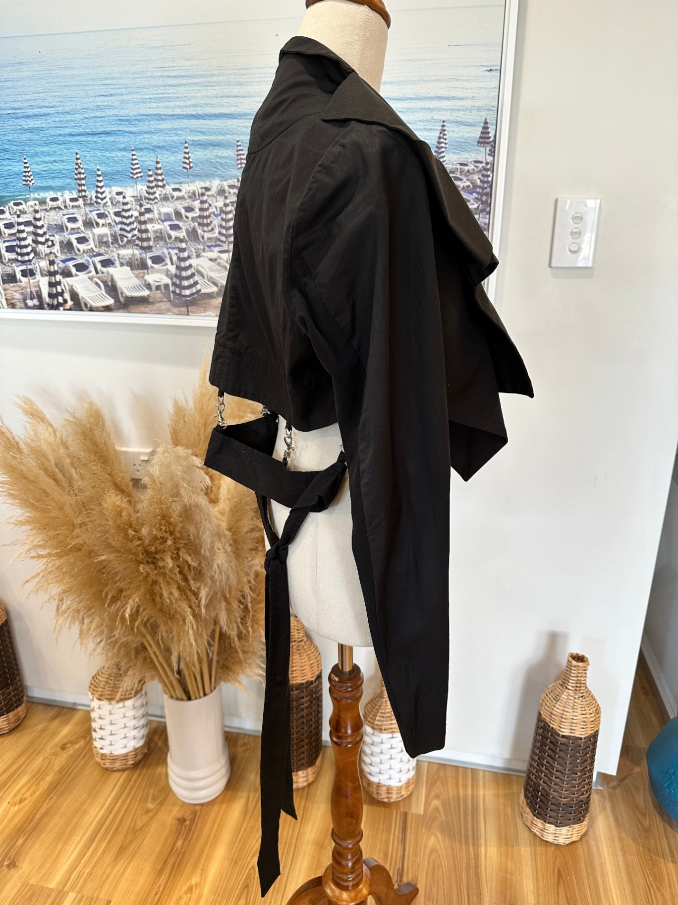 Nom*D - Crop Blazer - Size 10 - Black