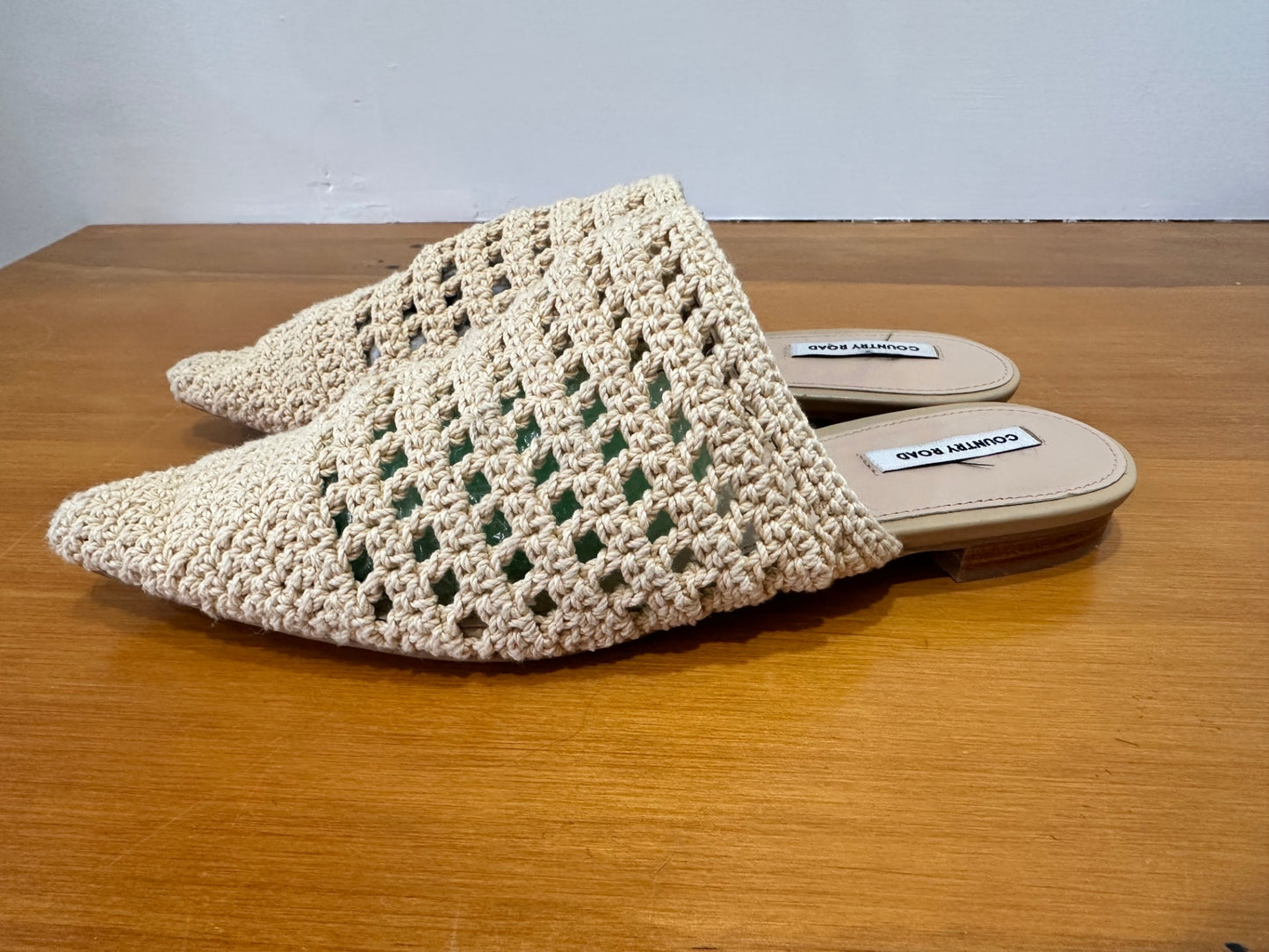 Country Road - Slip On Crochet Shoes - EU 40 - Beige