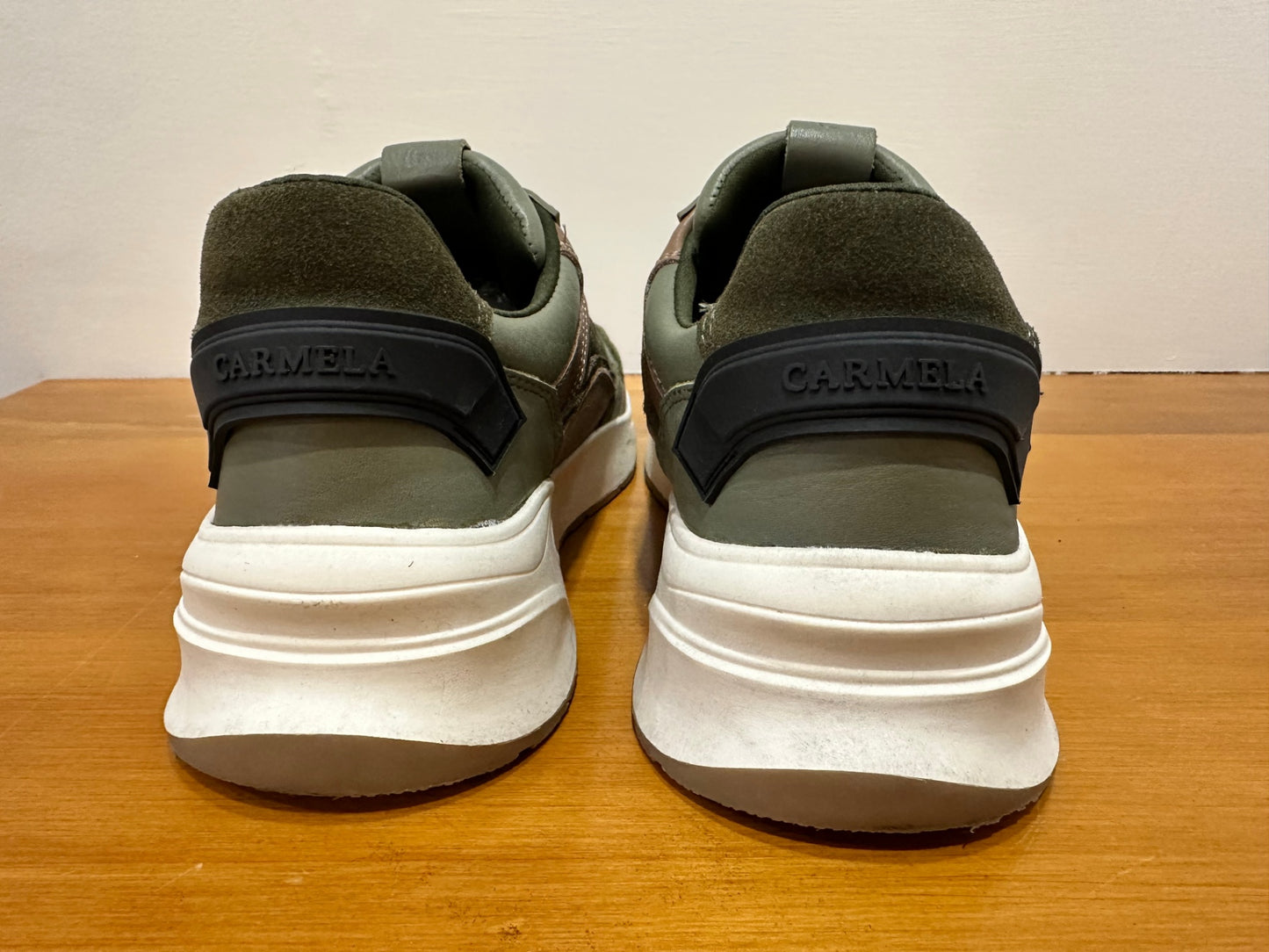 Carmela {Merchant} - Sneakers - EU 41 - Olive green with brown accents RRP: $219