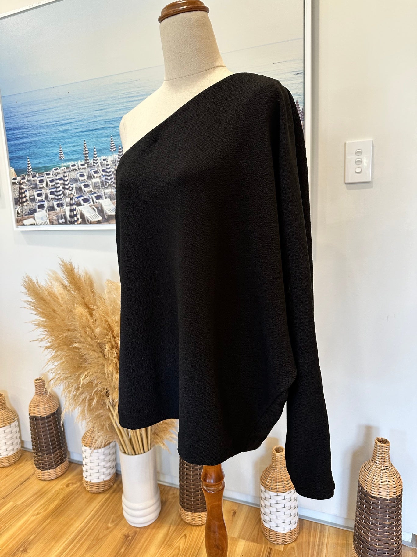 Country Road - One Shoulder Top - Extra Large - Black