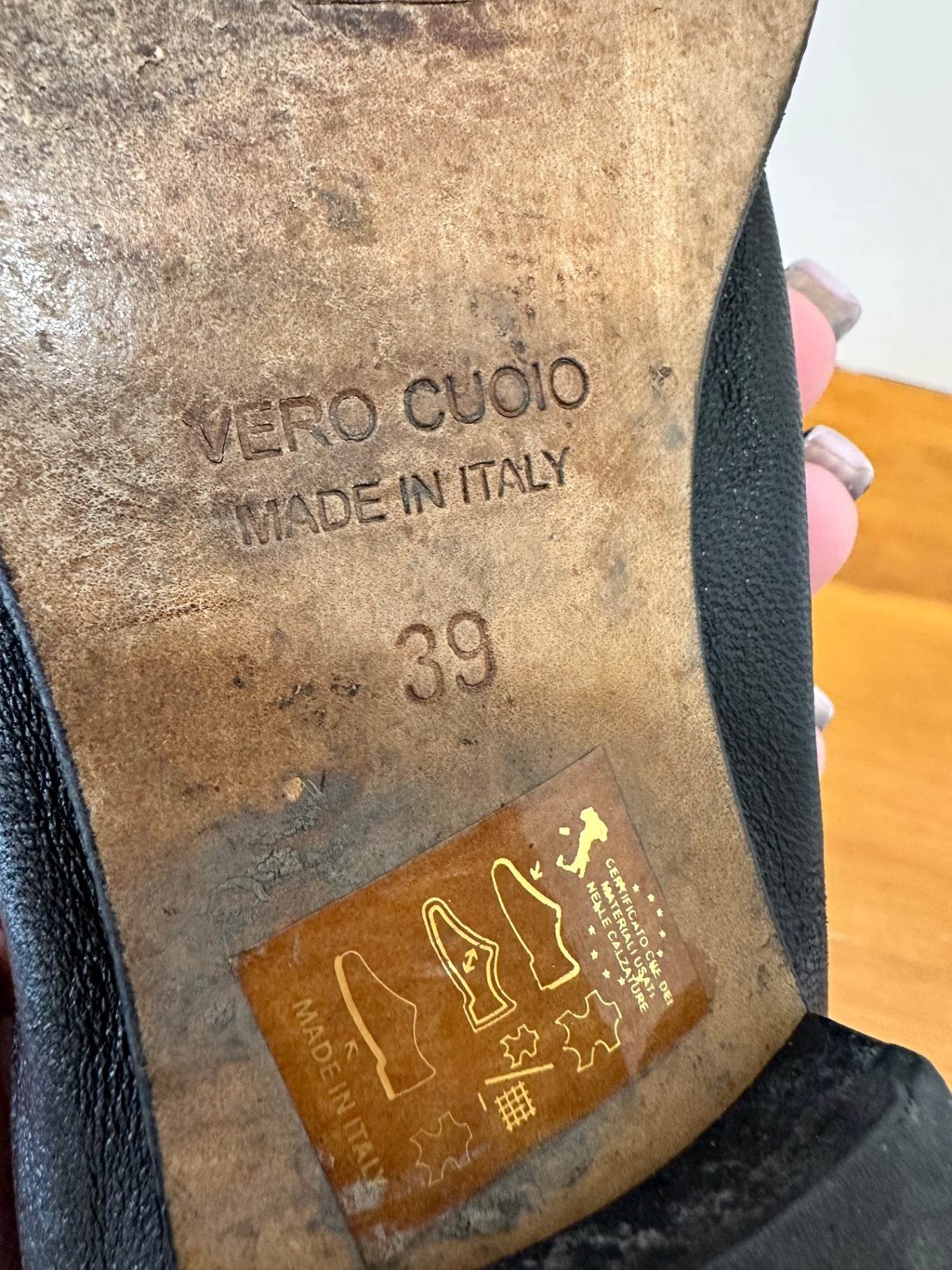 Kathryn Wilson - Black Leather Loafers - Size 39