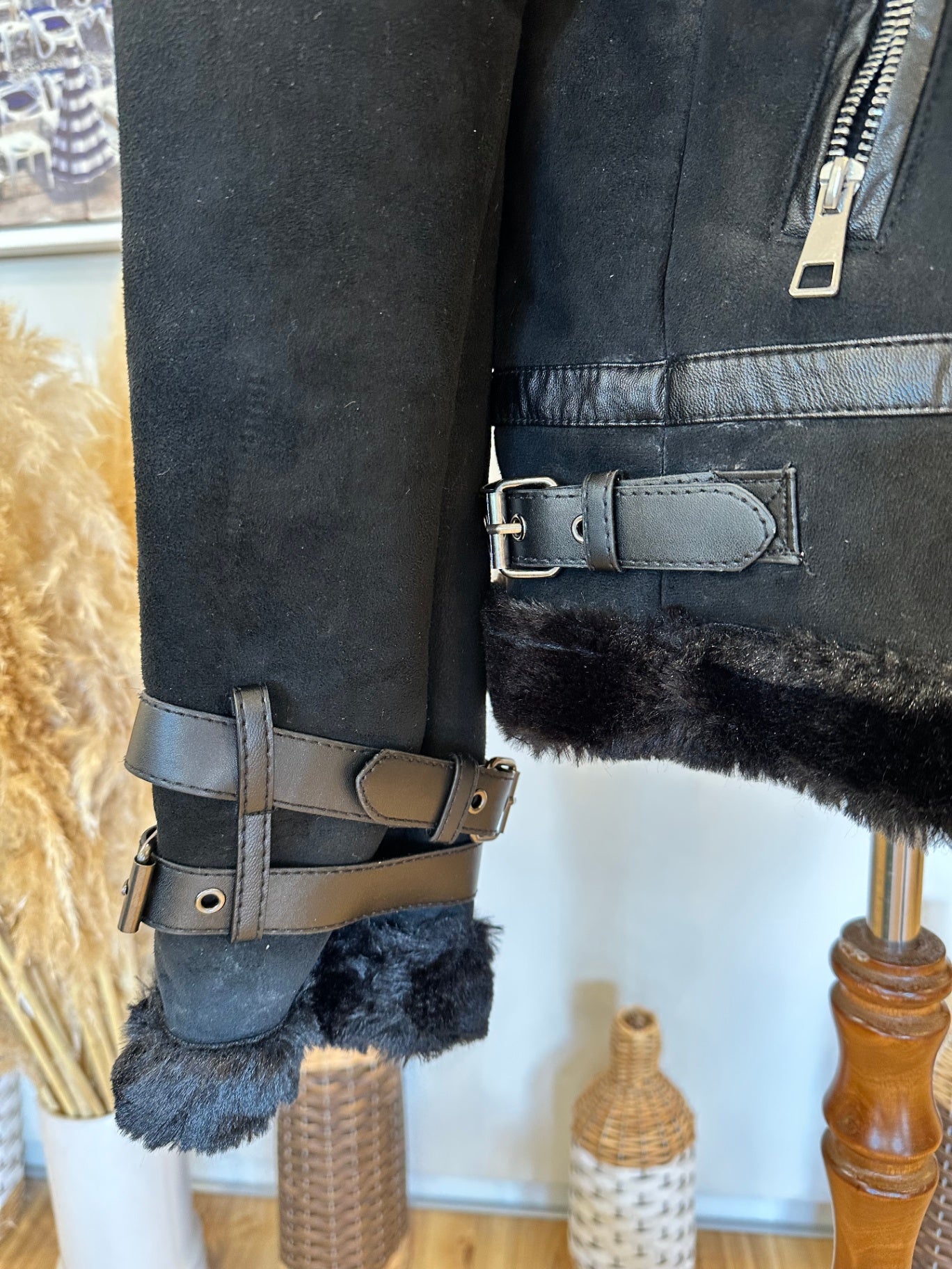 Coat - Faux Fur & Suede - Medium - Black