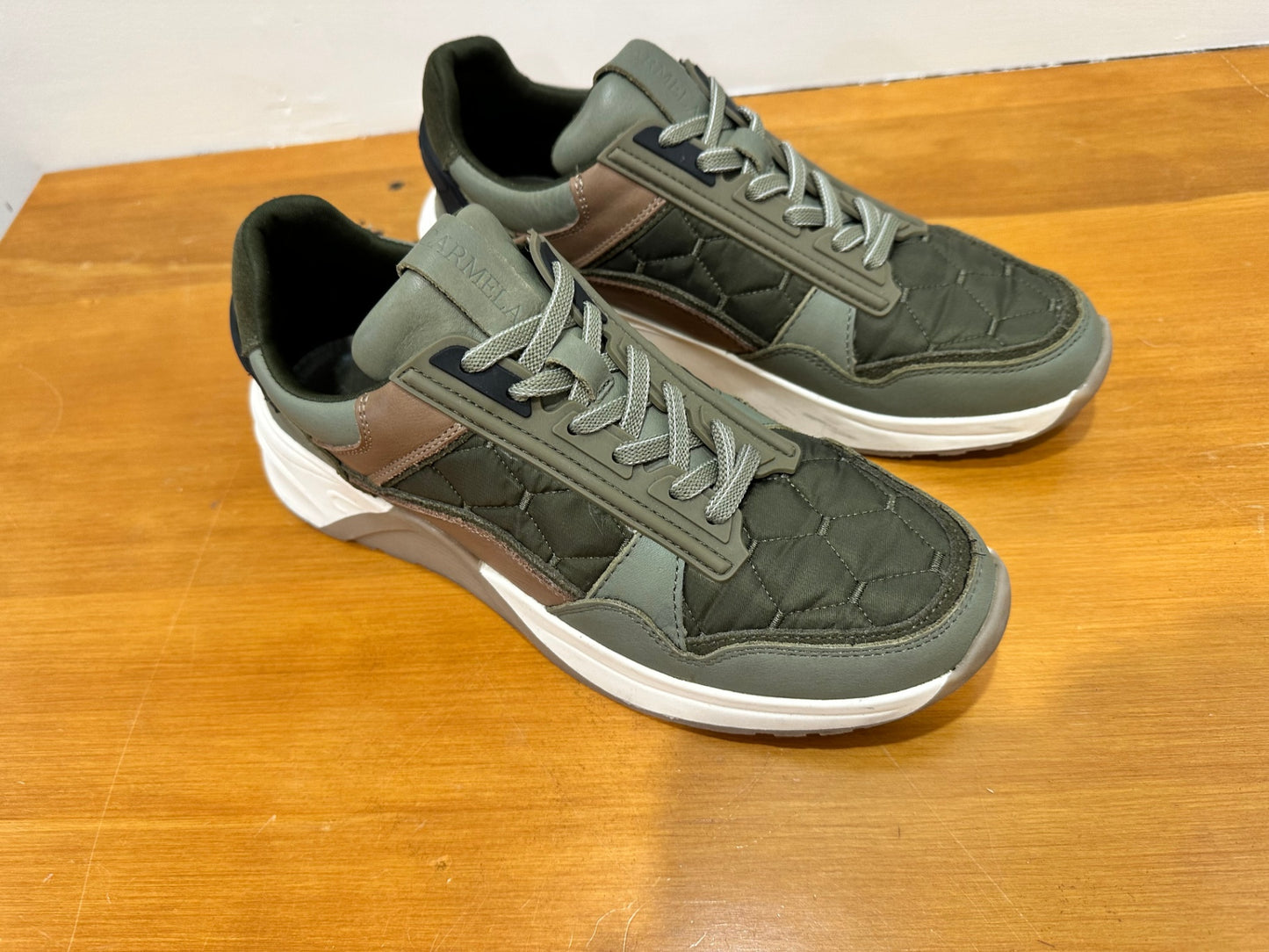 Carmela {Merchant} - Sneakers - EU 41 - Olive green with brown accents RRP: $219