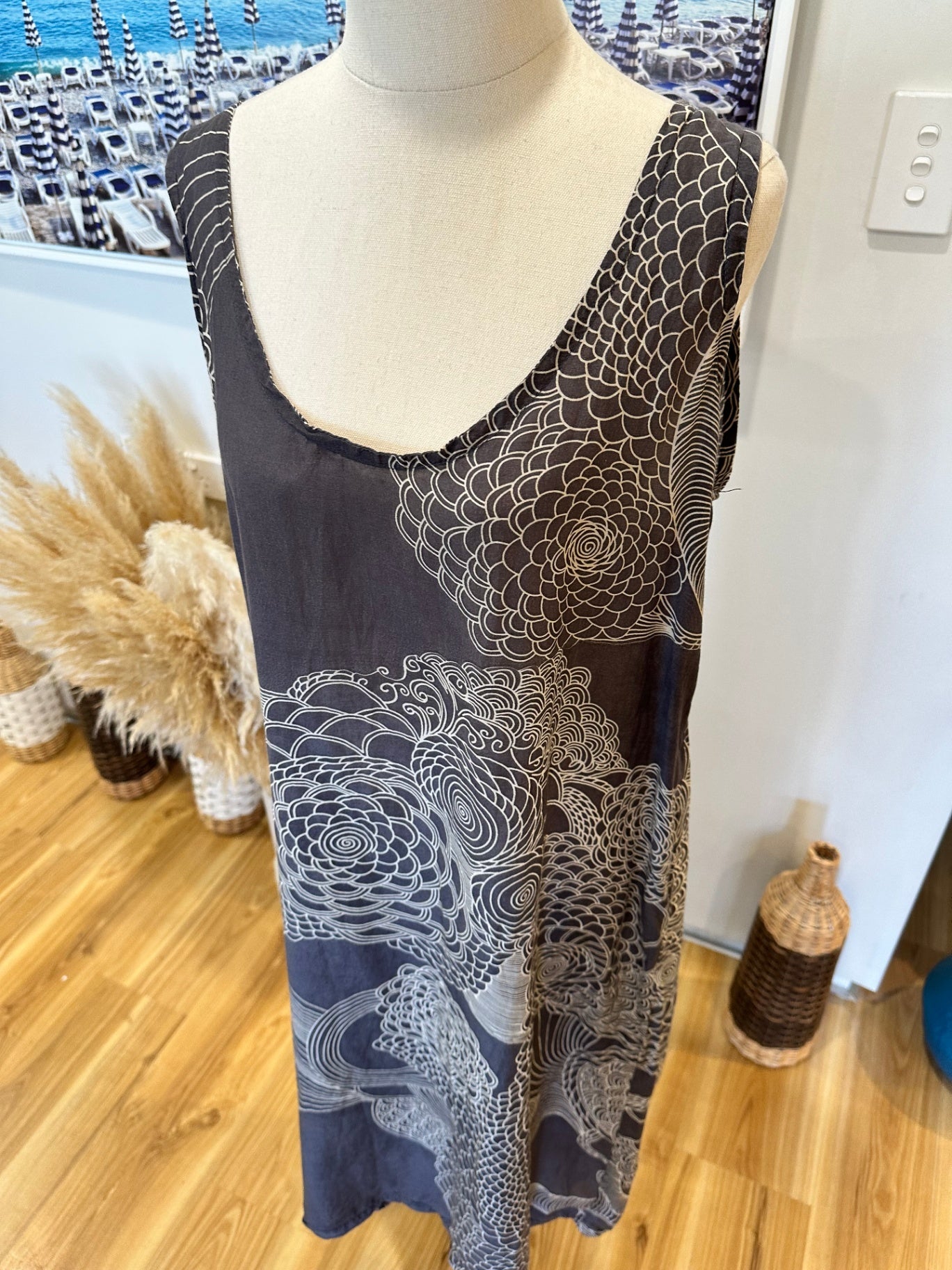 Caravan - Dress - Size: Large - Grey + Cream - 95% Silk + 5% Cotton