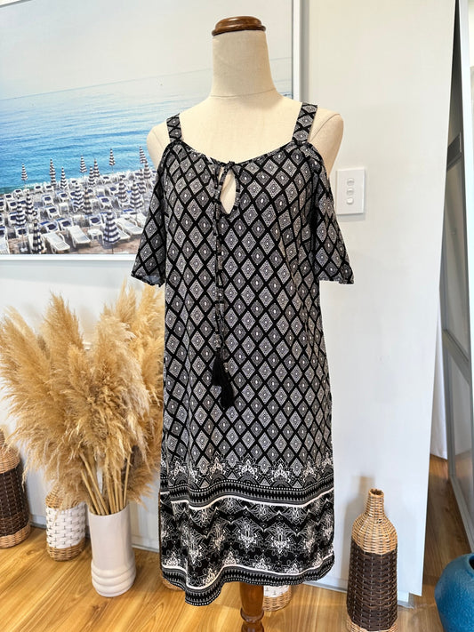 Spirit - Bohemian Dress - Size 8 - Black and white
