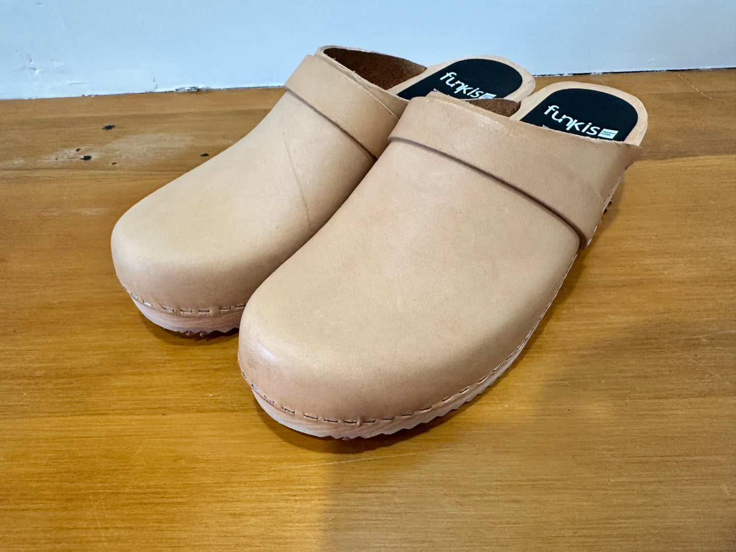 Funkis Clogs - Size EU 40 - Tan (Cork like material)