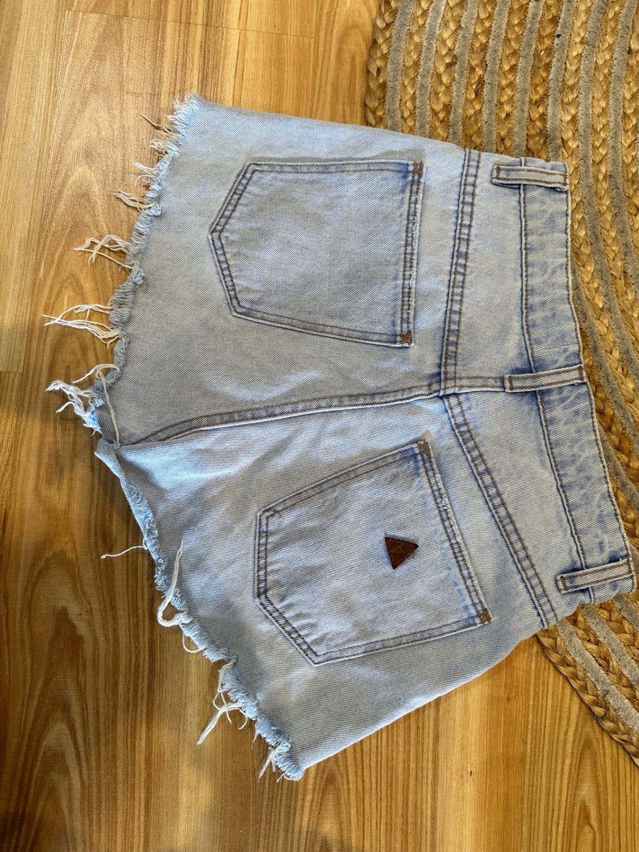 Abrand - Cropped Shorts - Size 8 - Light Blue