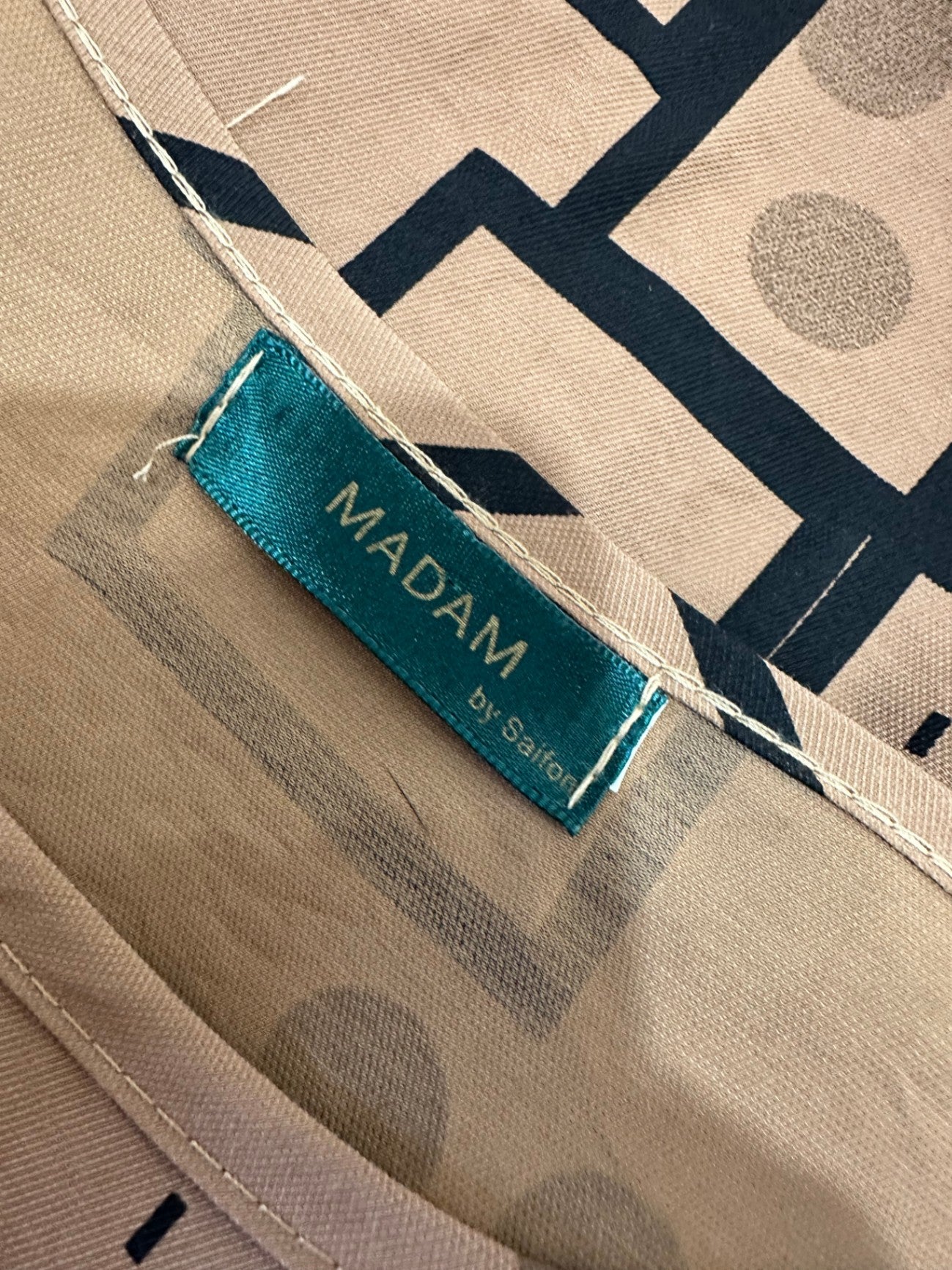 Blouse - Size Large - Brown w Geometric Print