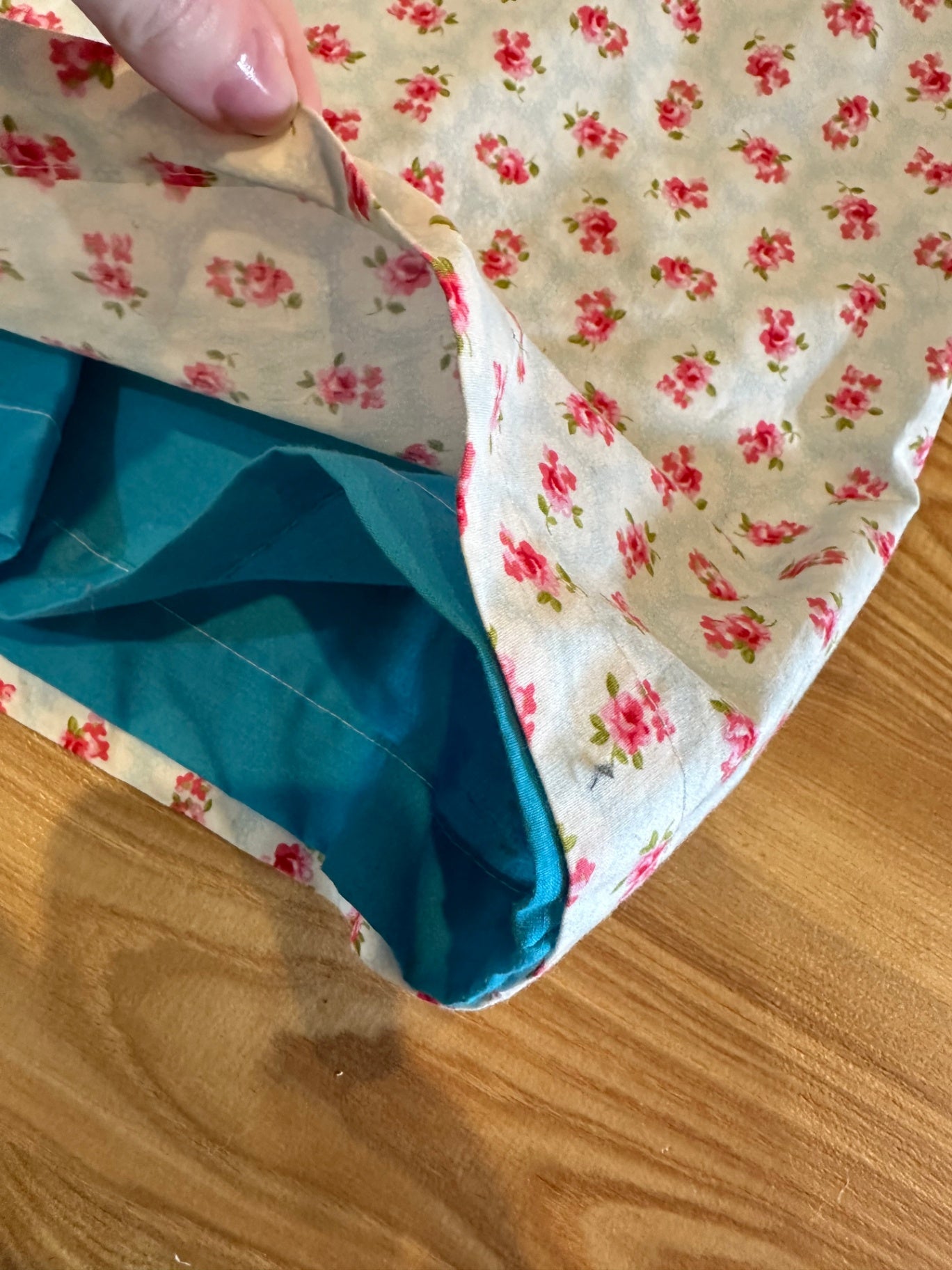 Top Stitch - Made in New Zealand - Skirt - Extra Large - Light blue with pink floral print and black waistband