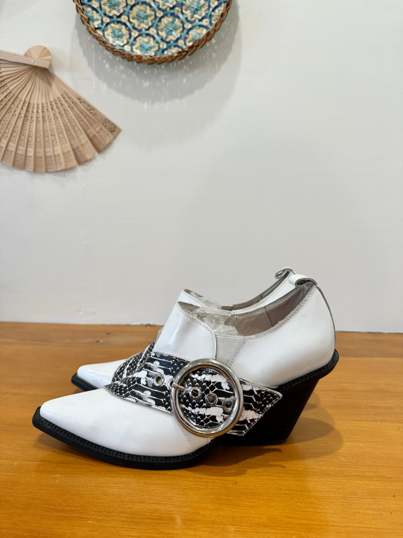 Jeffrey Campbell - Cowboy Heels - Size EU 38 - White and black