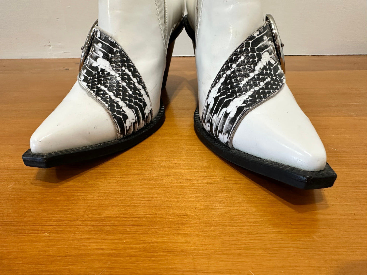 Jeffrey Campbell - Cowboy Heels - Size EU 38 - White and black