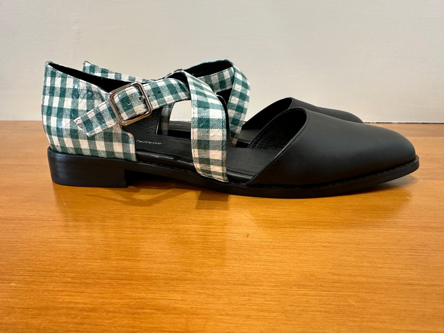 Django & Juliet - Green Gingham Summer Flats - Size EU 42