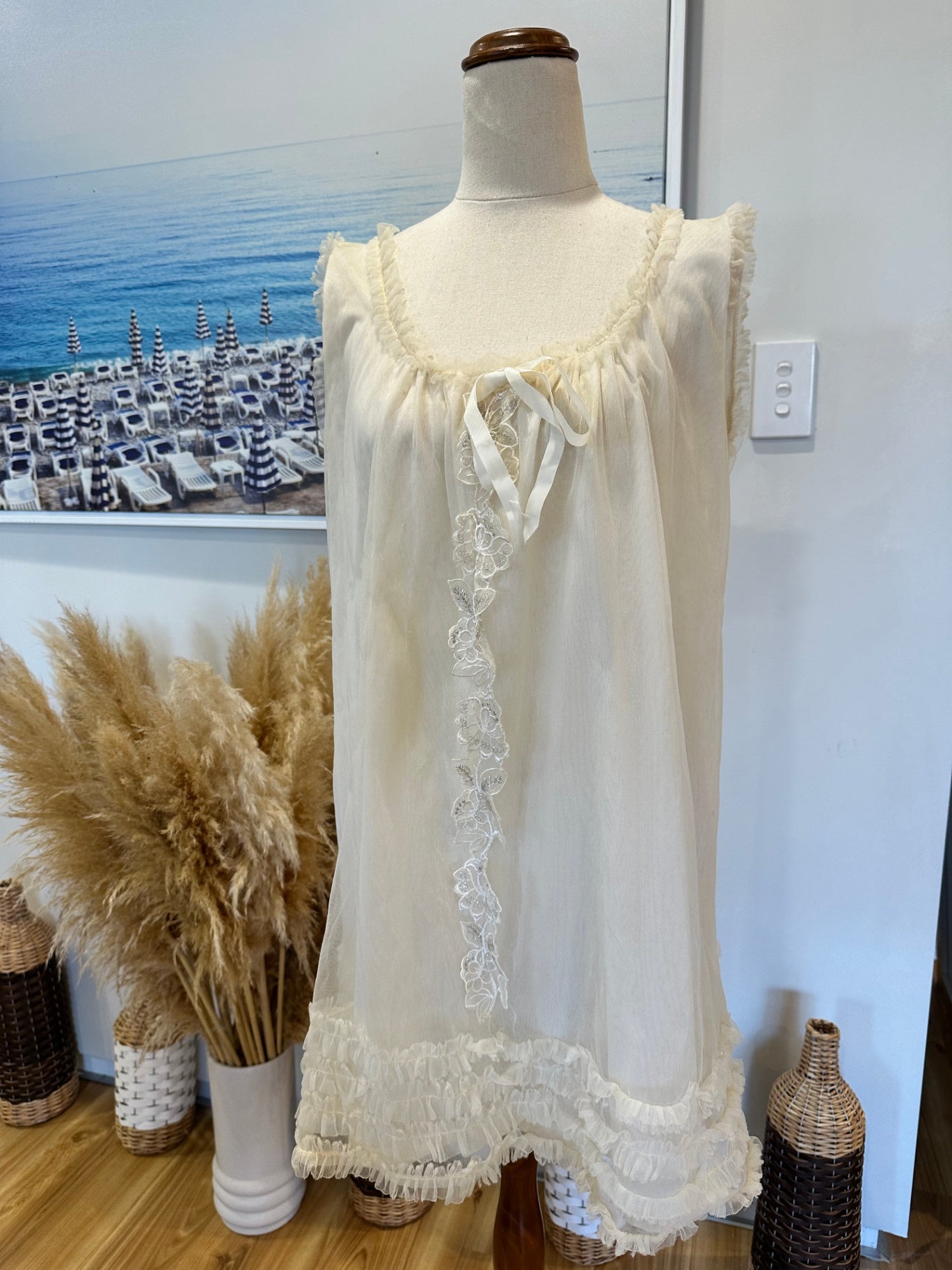 Vintage Wedding Sleepwear - Nightie & Dressing Gown - Medium - Cream / White