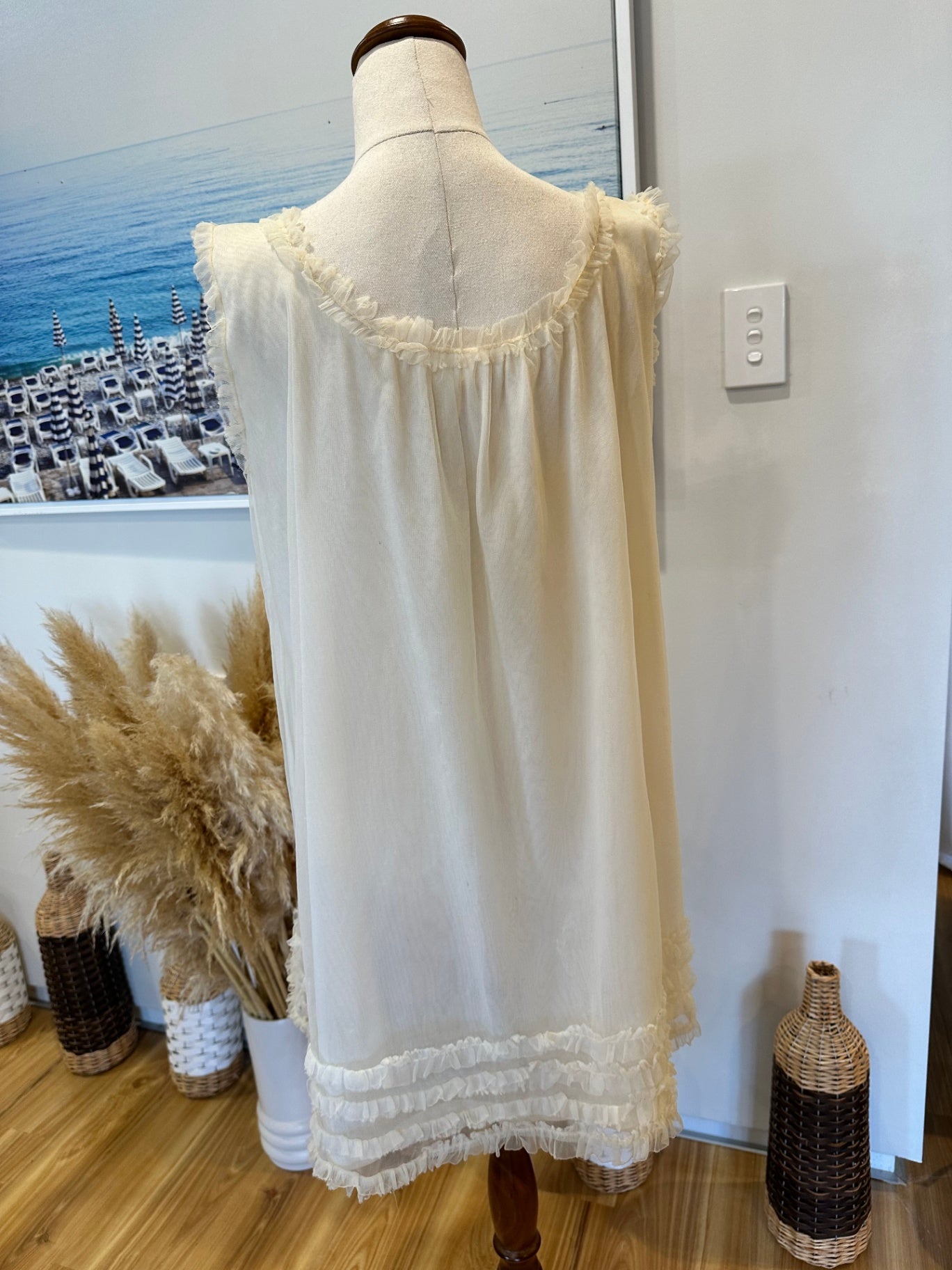 Vintage Wedding Sleepwear - Nightie & Dressing Gown - Medium - Cream / White