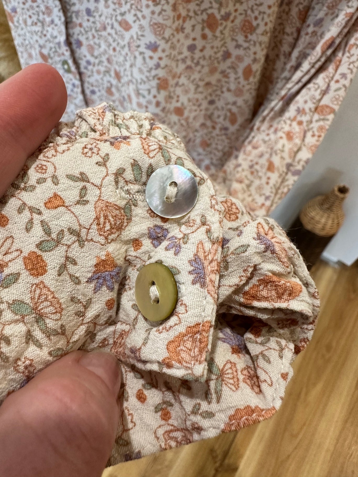 All About Eve - Bohemian Shirt - Large - Beige with floral pattern